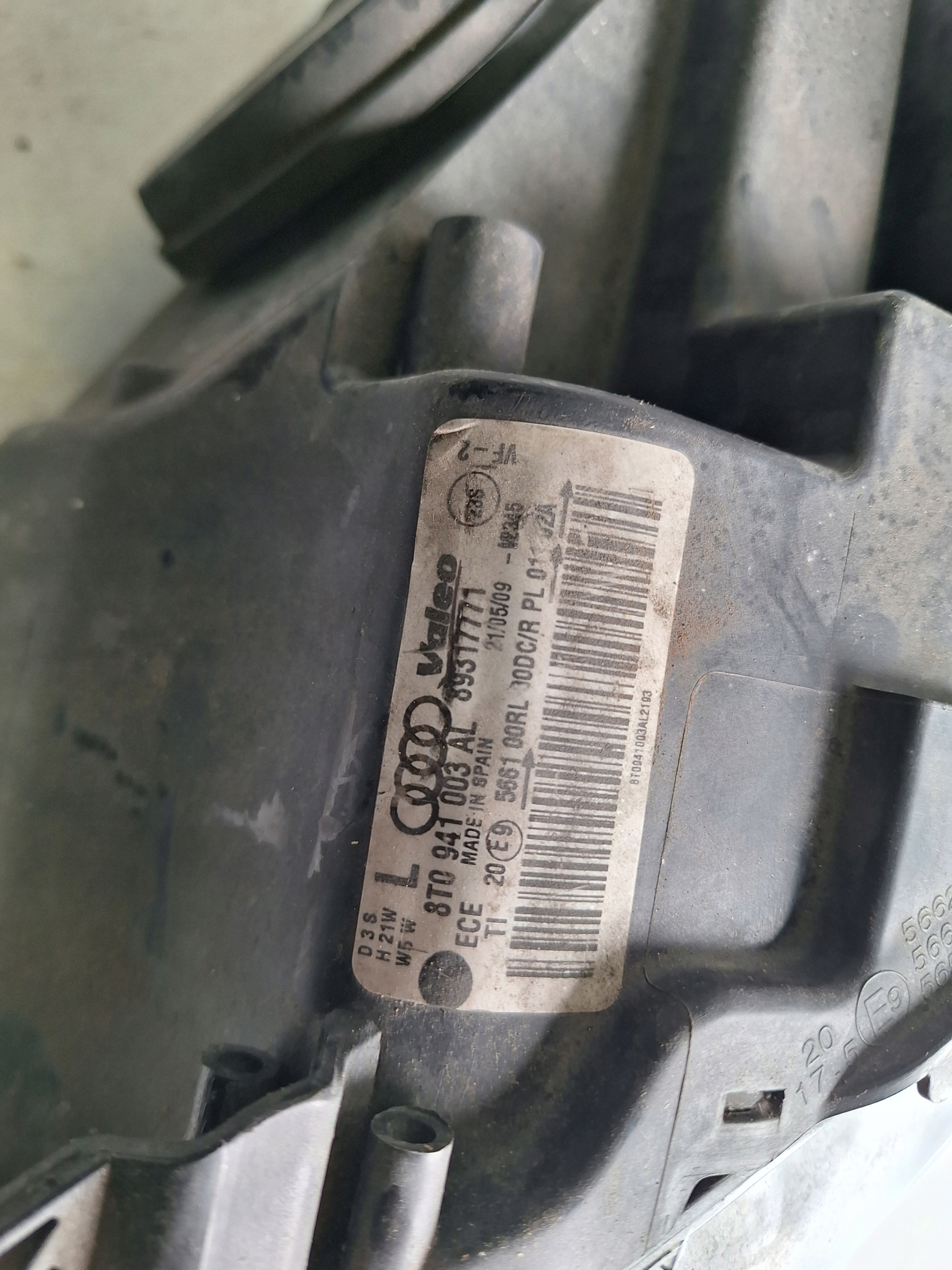 AUDI A5 8T 08-13 light right XENON UK
