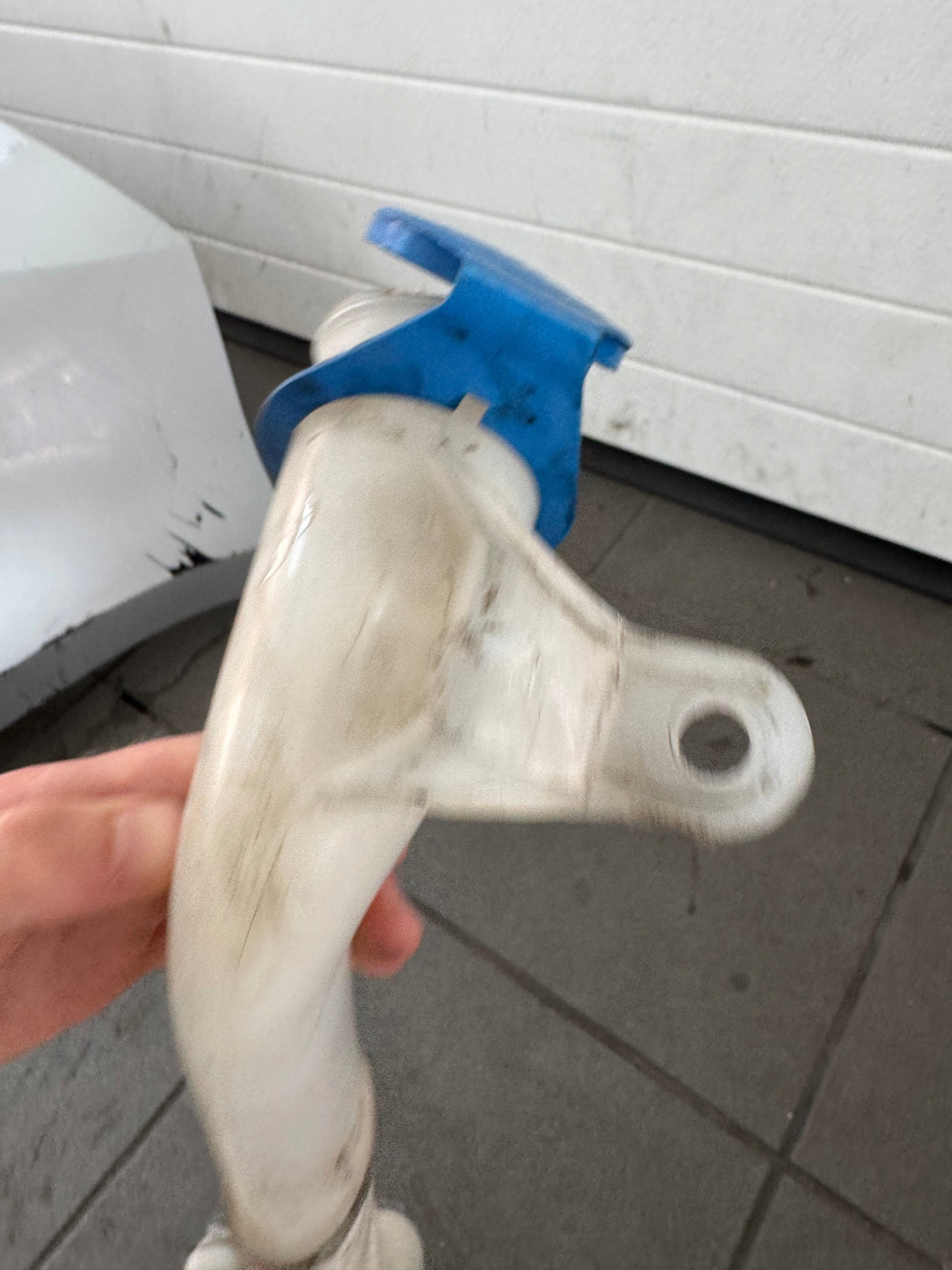 SEAT IBIZA IV washer fluid tank