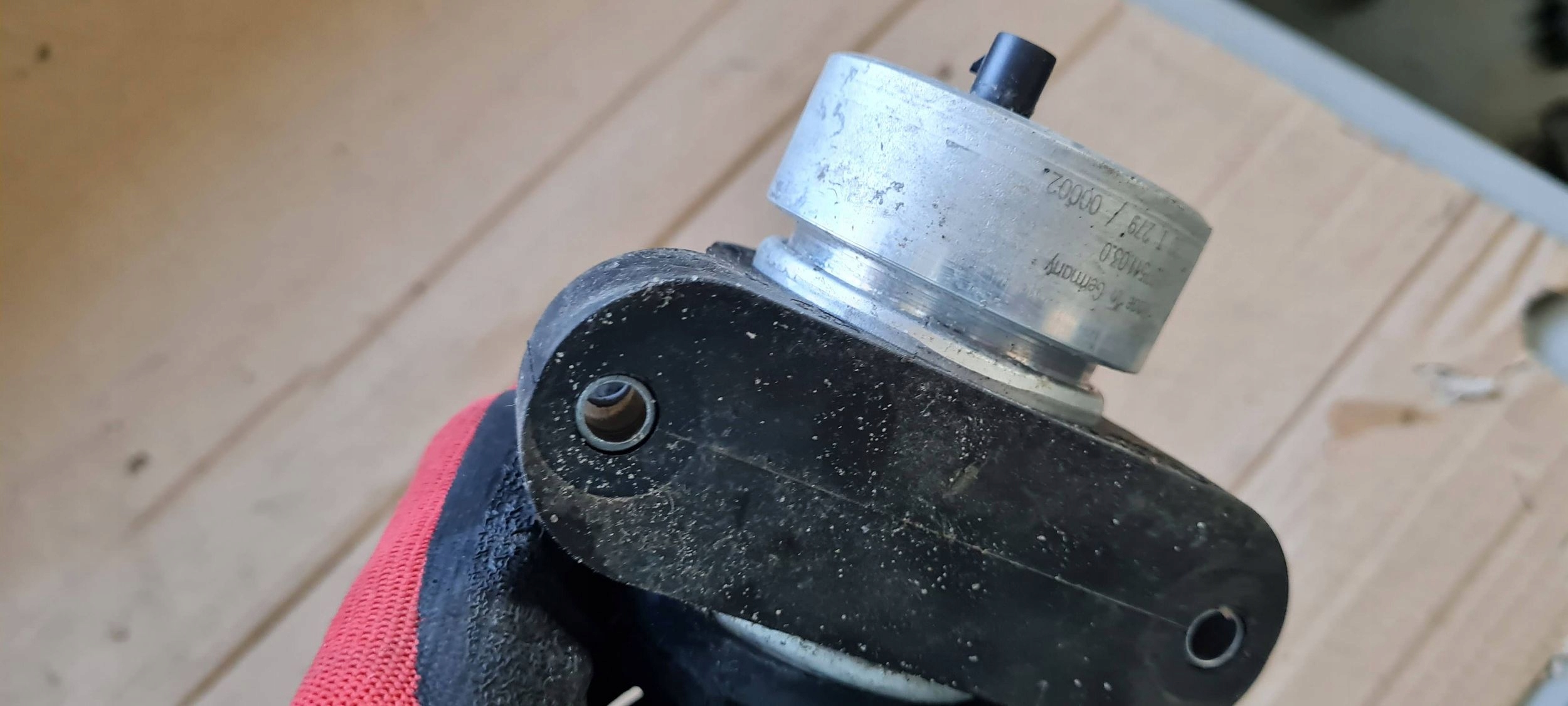 A6 C8 4K pumpa cirkulacije vode dodatna 2.0 TDI 05L965567A