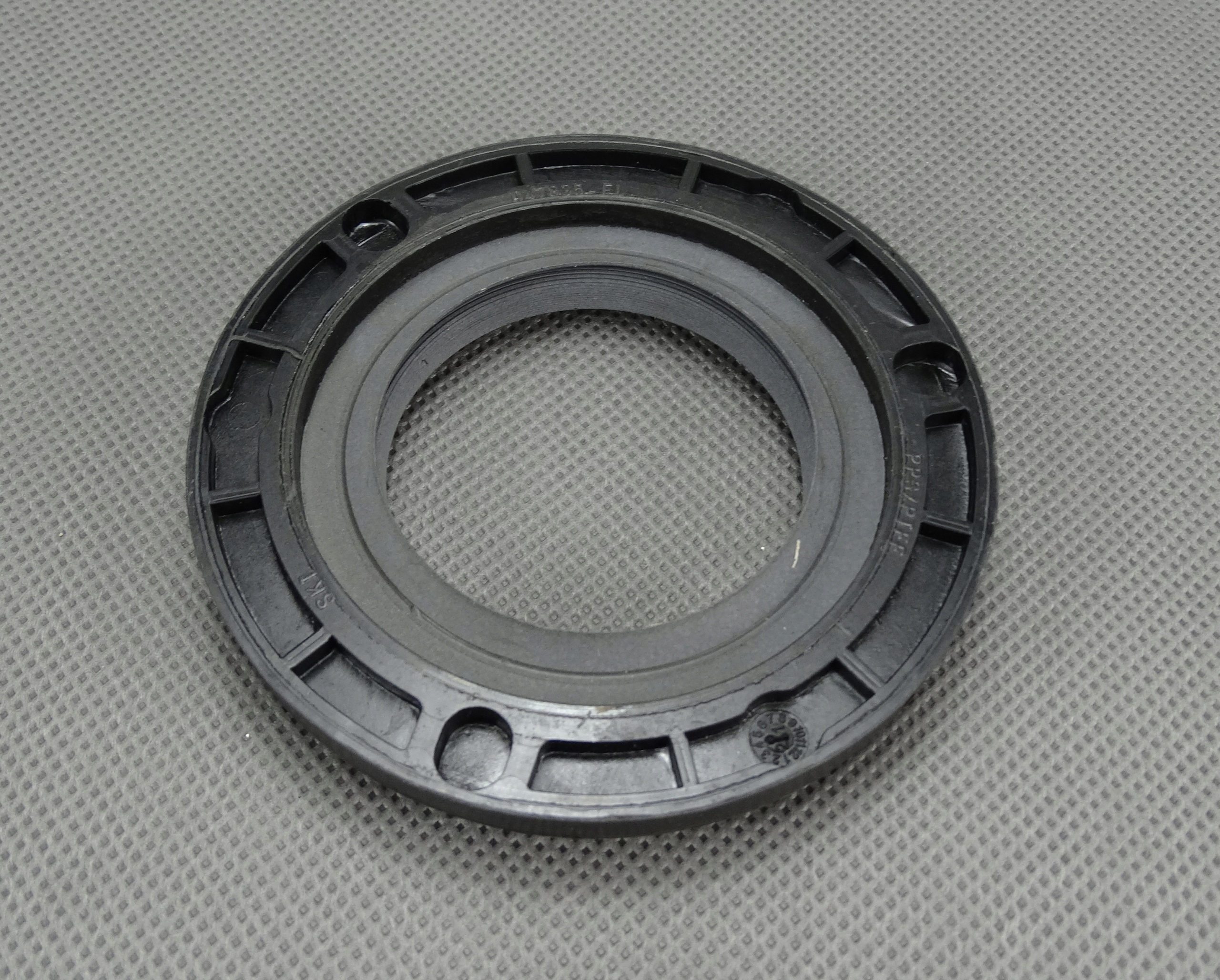 USZCZELNIACZ WAŁU KORB.FORD TRANSIT 00-14/ MONDEO Producent części SKT