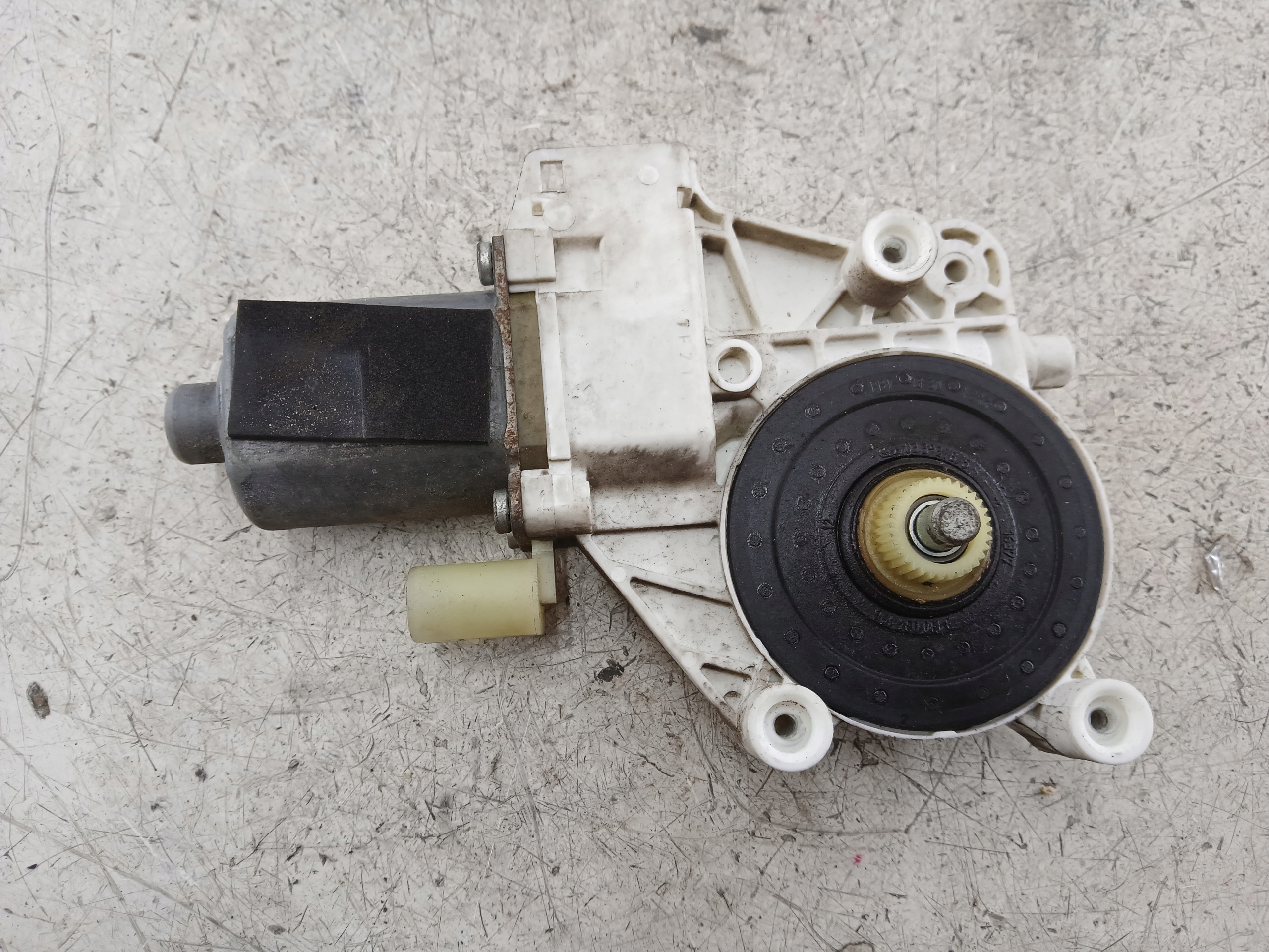 VW CRAFTER and mini motor windows right front A0068205542
