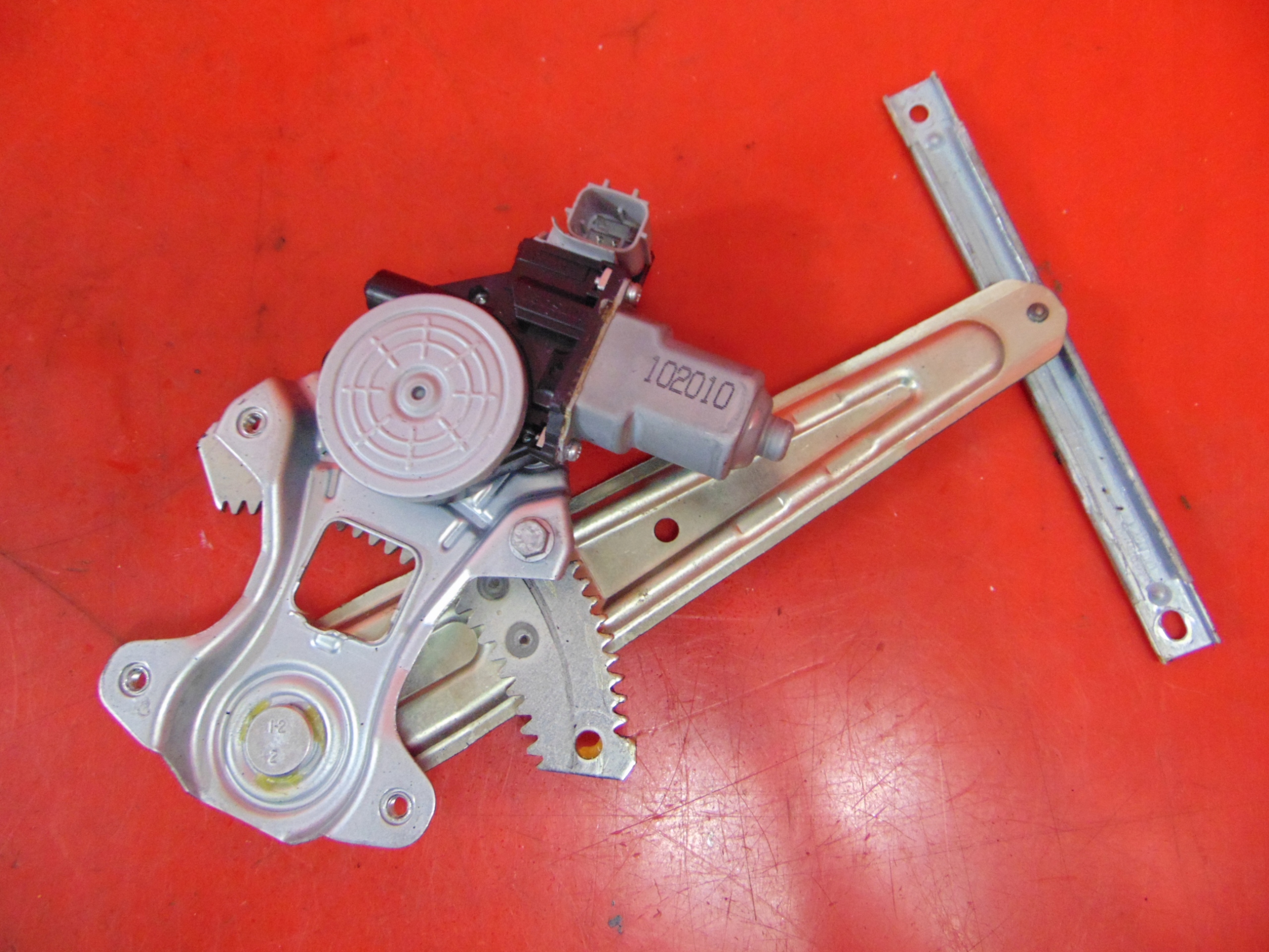 NISSAN JUKE and F15 window regulator left rear part EU
