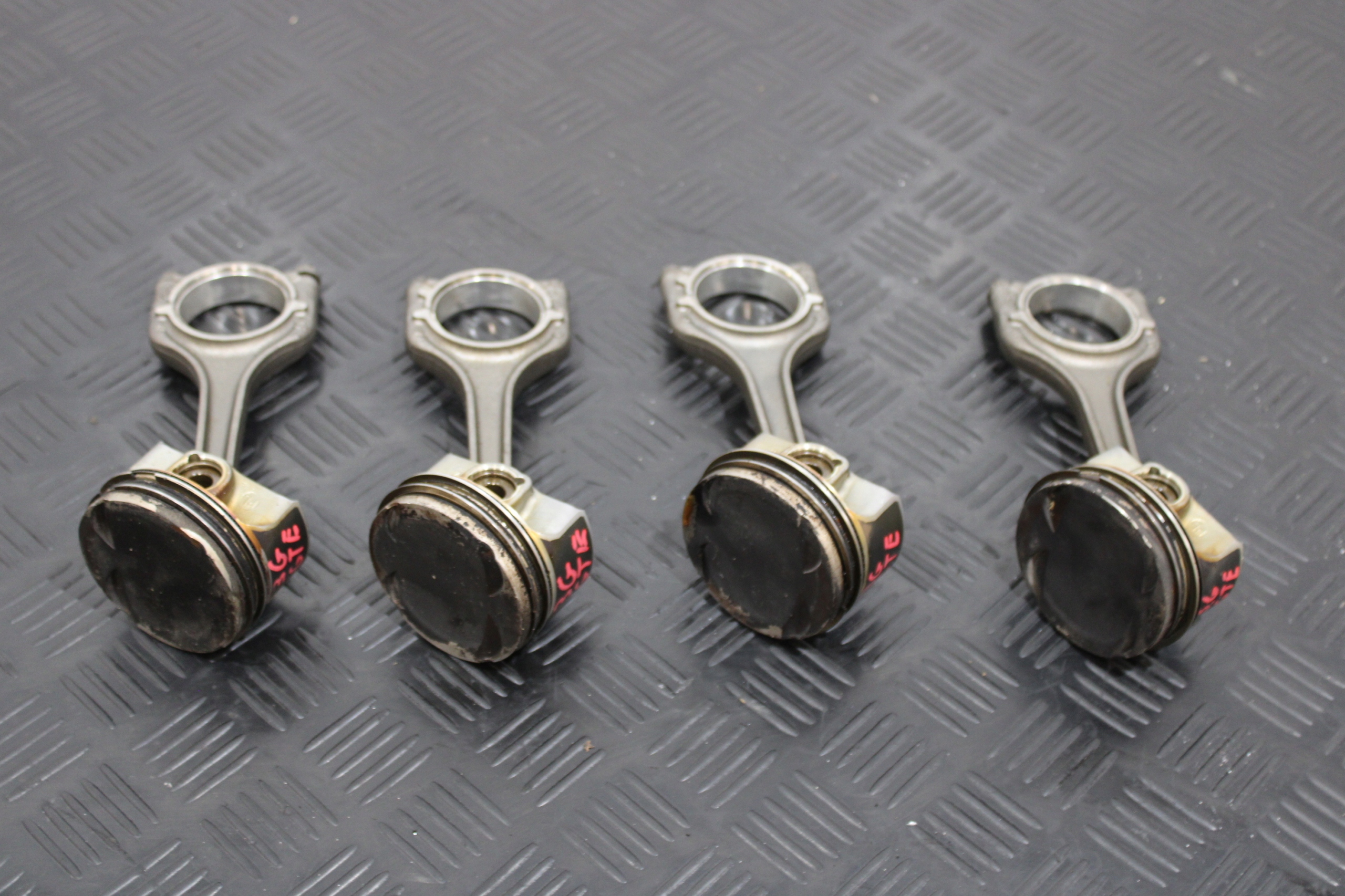 Pistons Bielles 04EBD VW PASSAT B8 3G0 LIFT 1,4 GTE