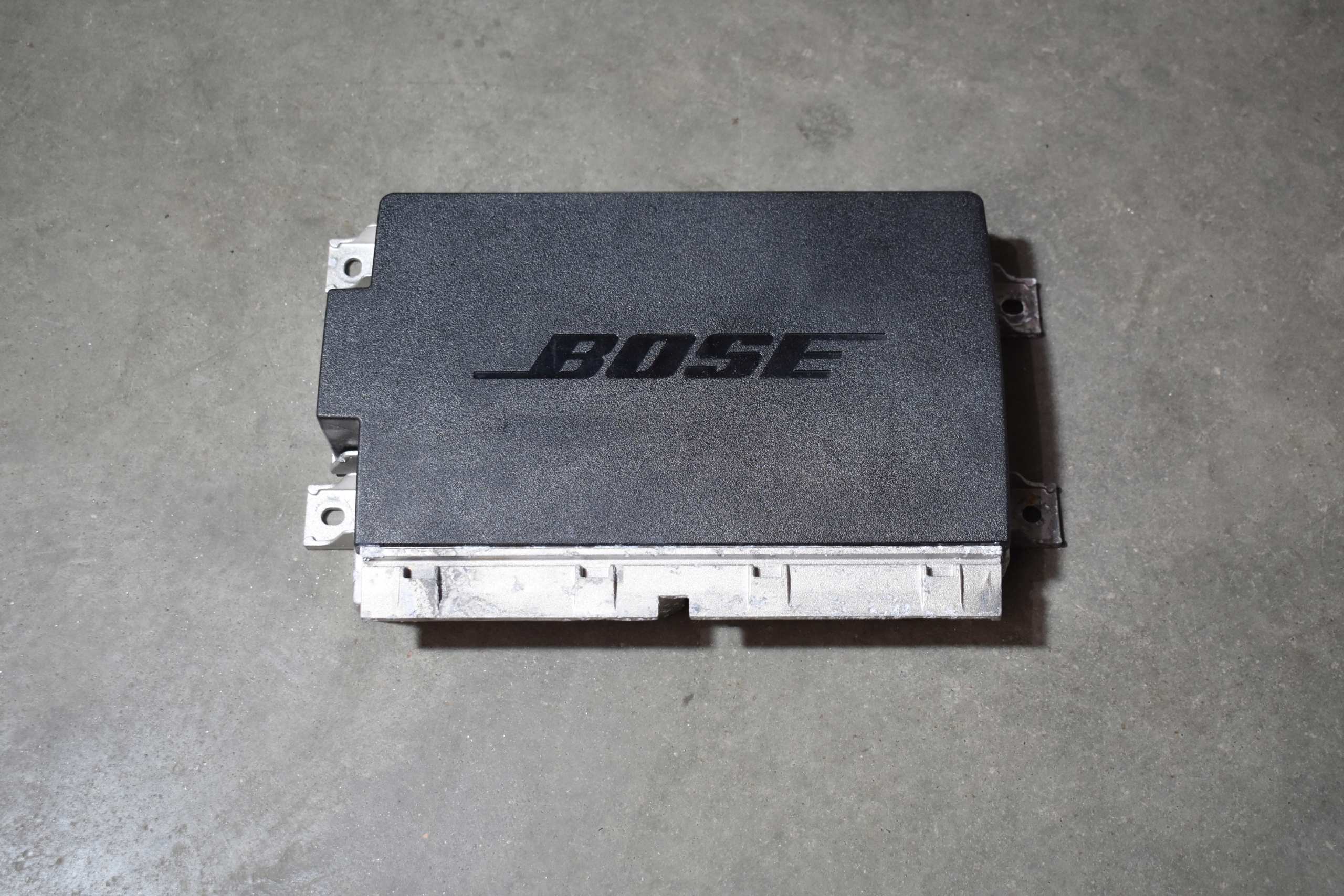 IDEALNY amplifier BOSE PORSCHE PANAMERA 971 1