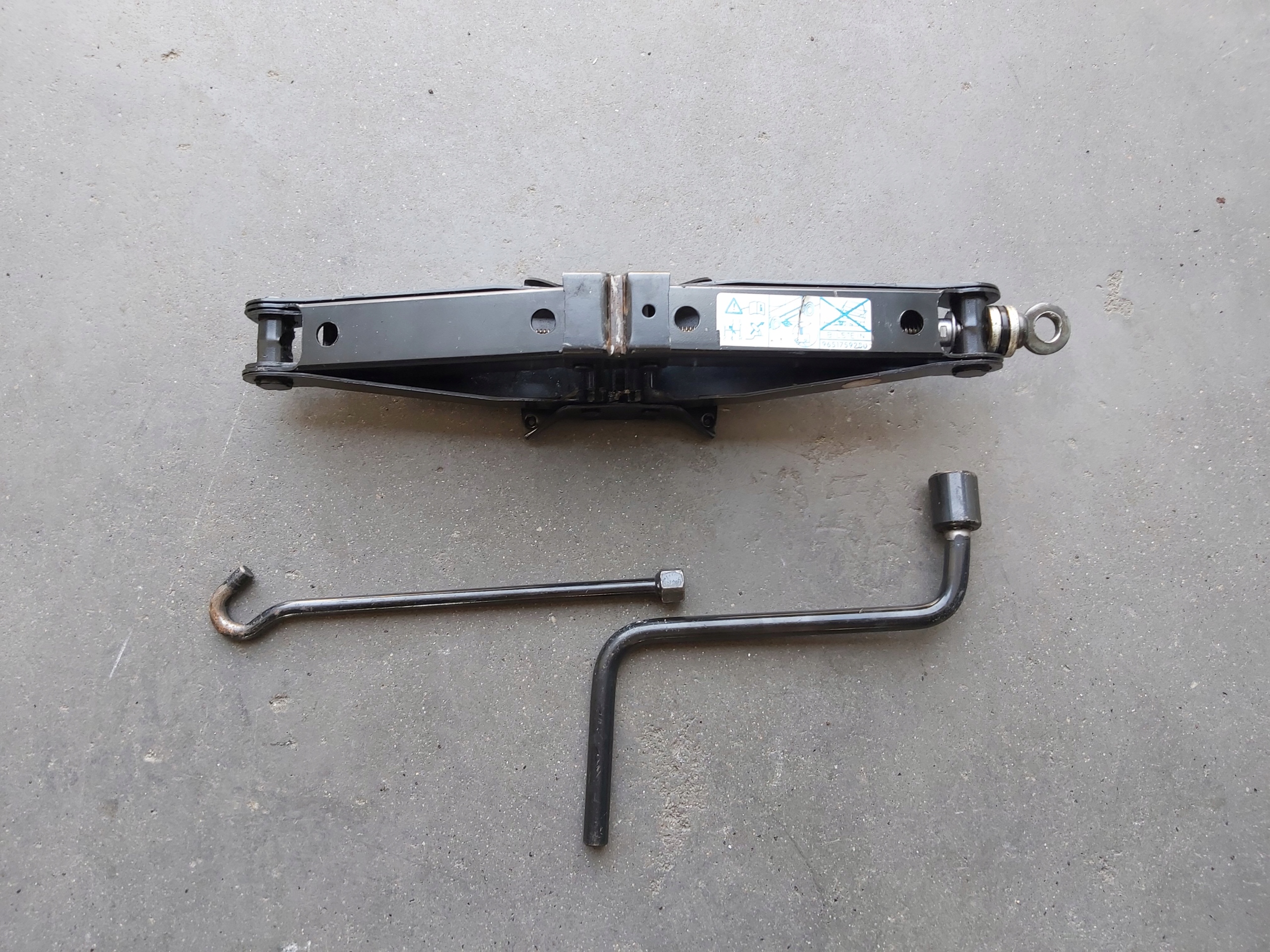 АВТОМОБИЛЬНЫЙ КЛЮЧ KIA SORENTO II