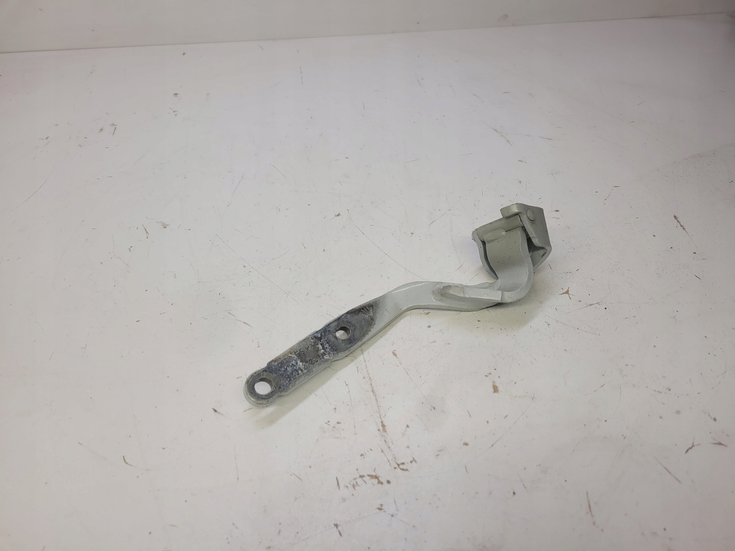 hinge bonnet left rear part AUDI A1 8X 8X3827299A
