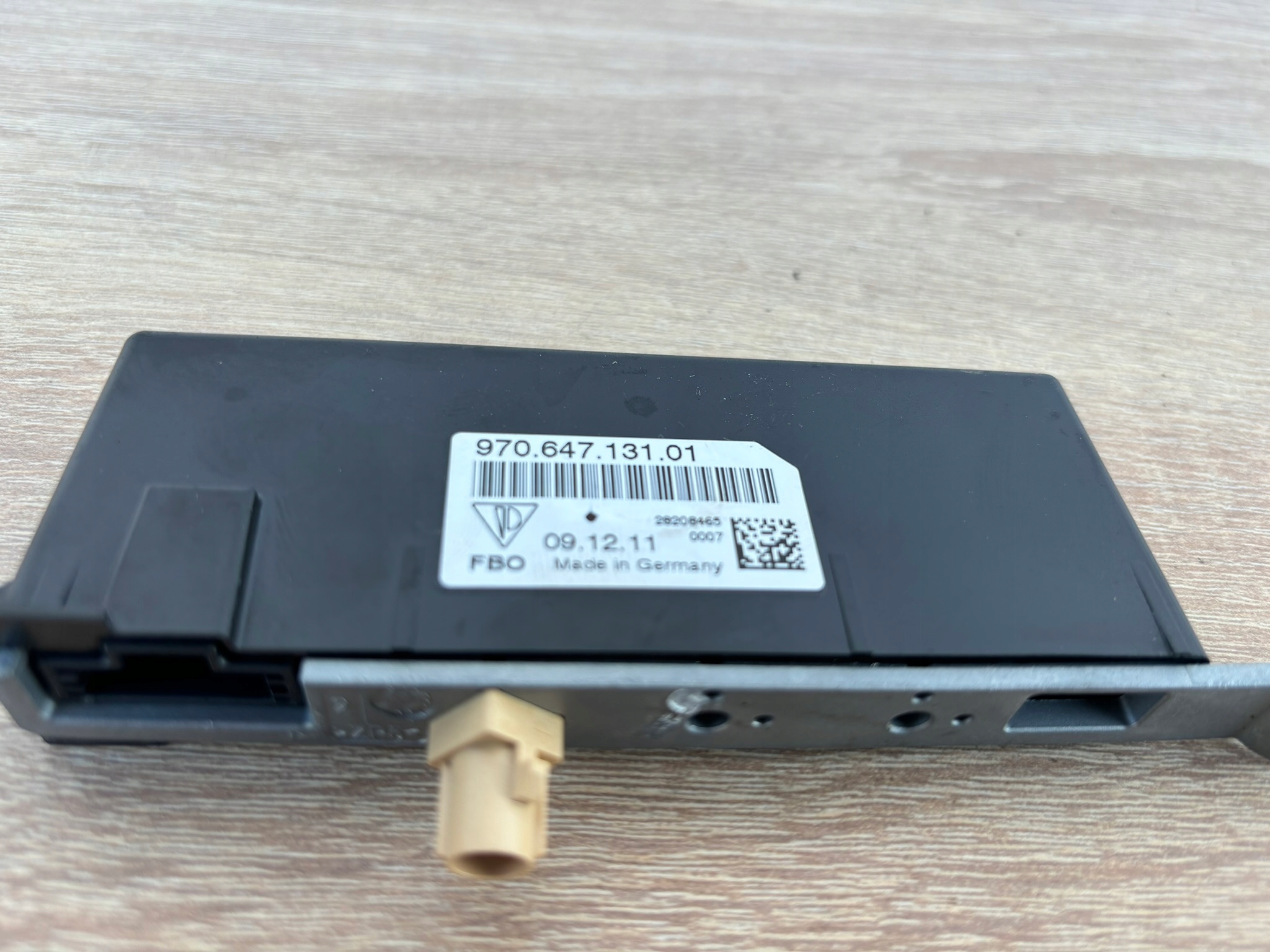 PORSCHE PANAMERA 970 amplifier ANTENY module bonnet 97064713101 K61/871
