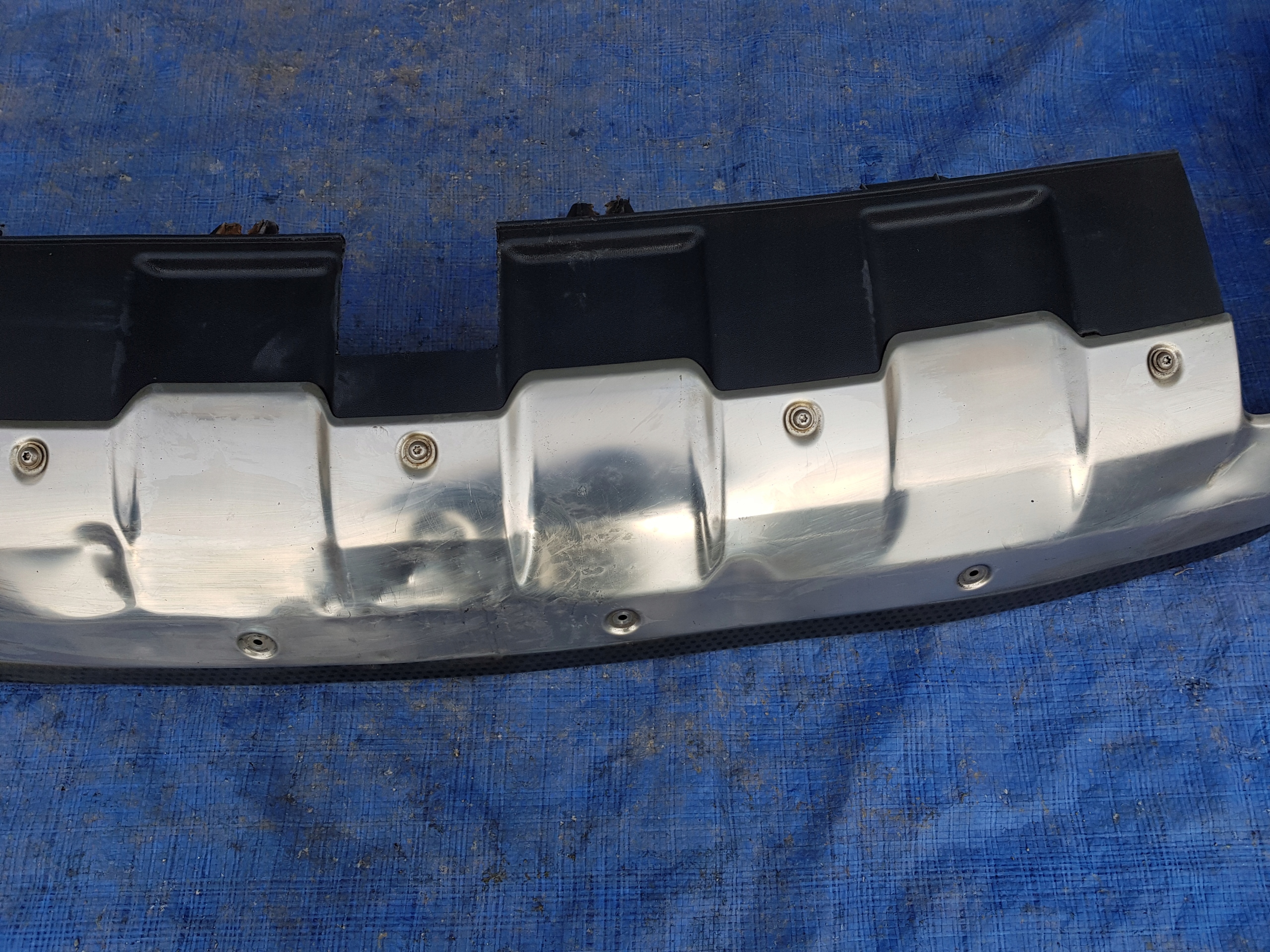 Accessoires Moulage Diffuseur Pare choc Arrière MERCEDES ML W164