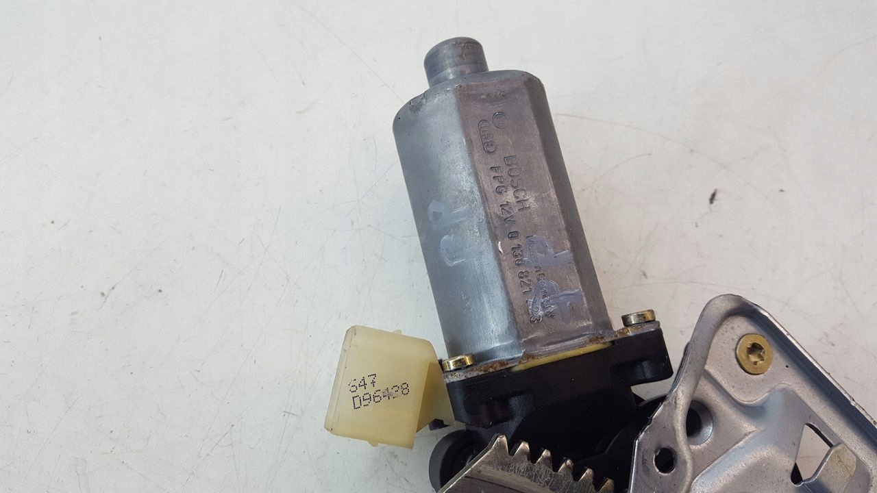 window regulator right front Mercedes 208 CLK