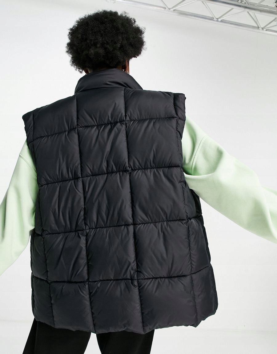 KAMIZELKA CZARNA DAMSKA NA RZEPY PROSTA 38 1NMD Rodzaj puchowa