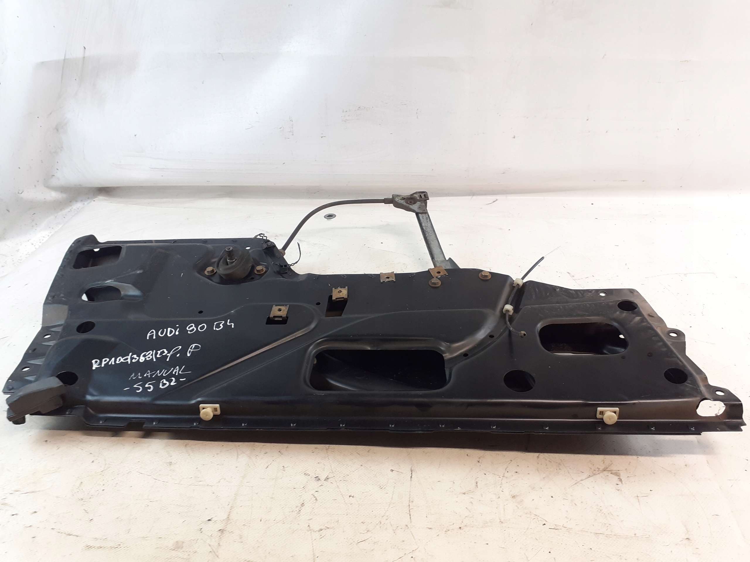 window regulator right front AUDI 80 B4 manual