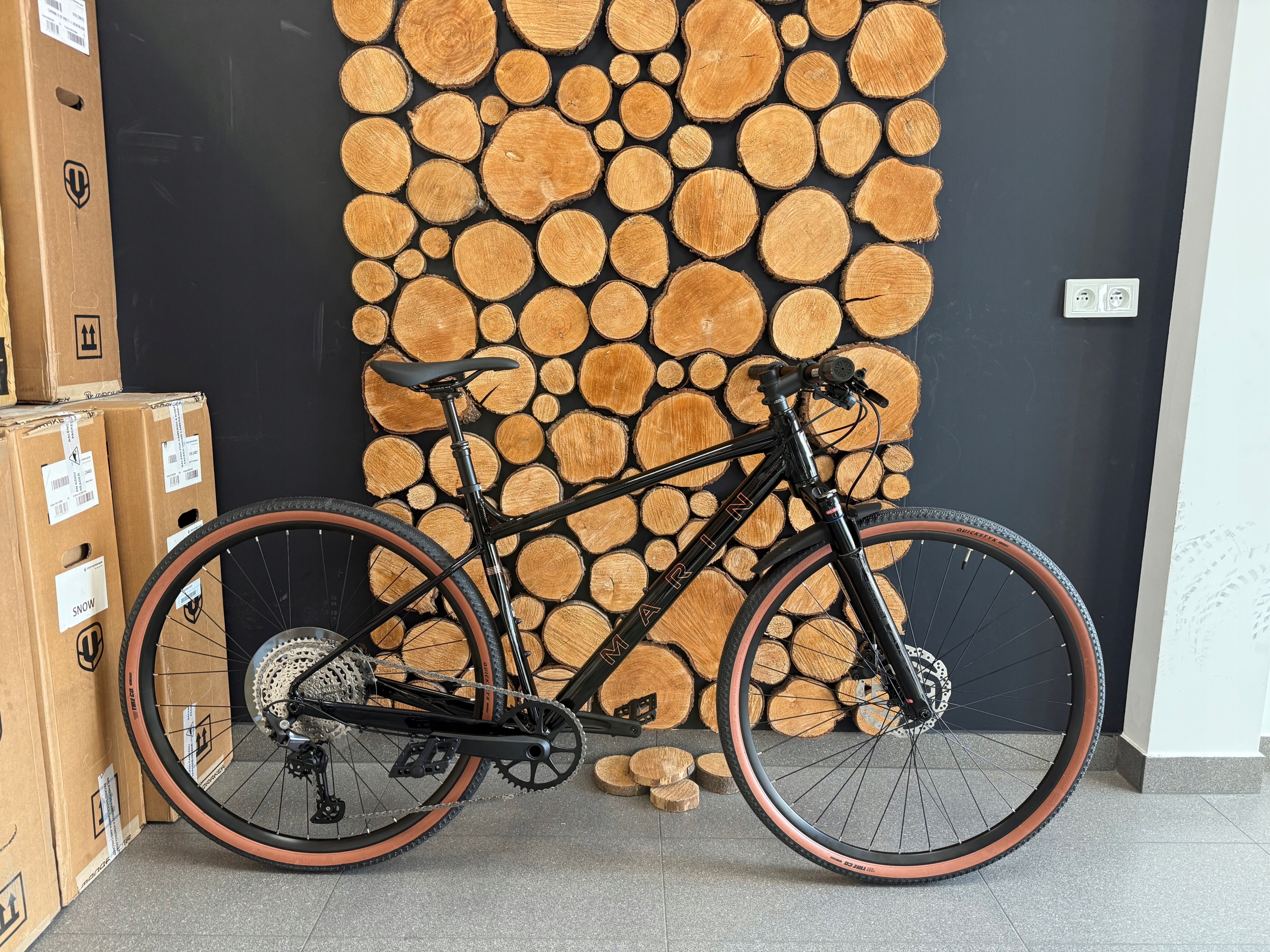 Gravel kolo Marin Dsx Fs L 2026