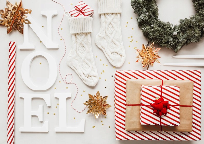 DREWNIANA LITERA E BIAŁA 20 CM DEKORACJA INICJAŁY NA WESELE KOMUNIE OZDOBA Kolor dominujący biały