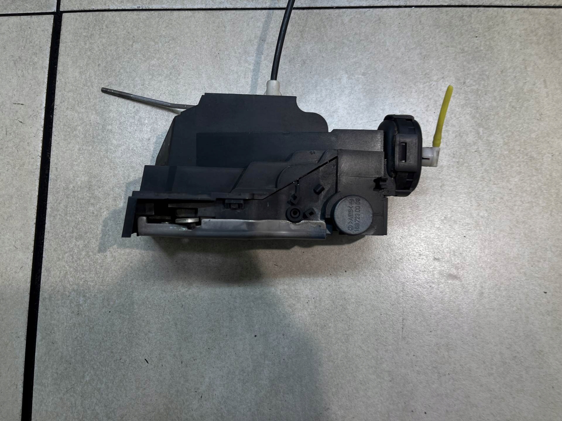 lock door right front MERCEDES W168 1.6B LIFT