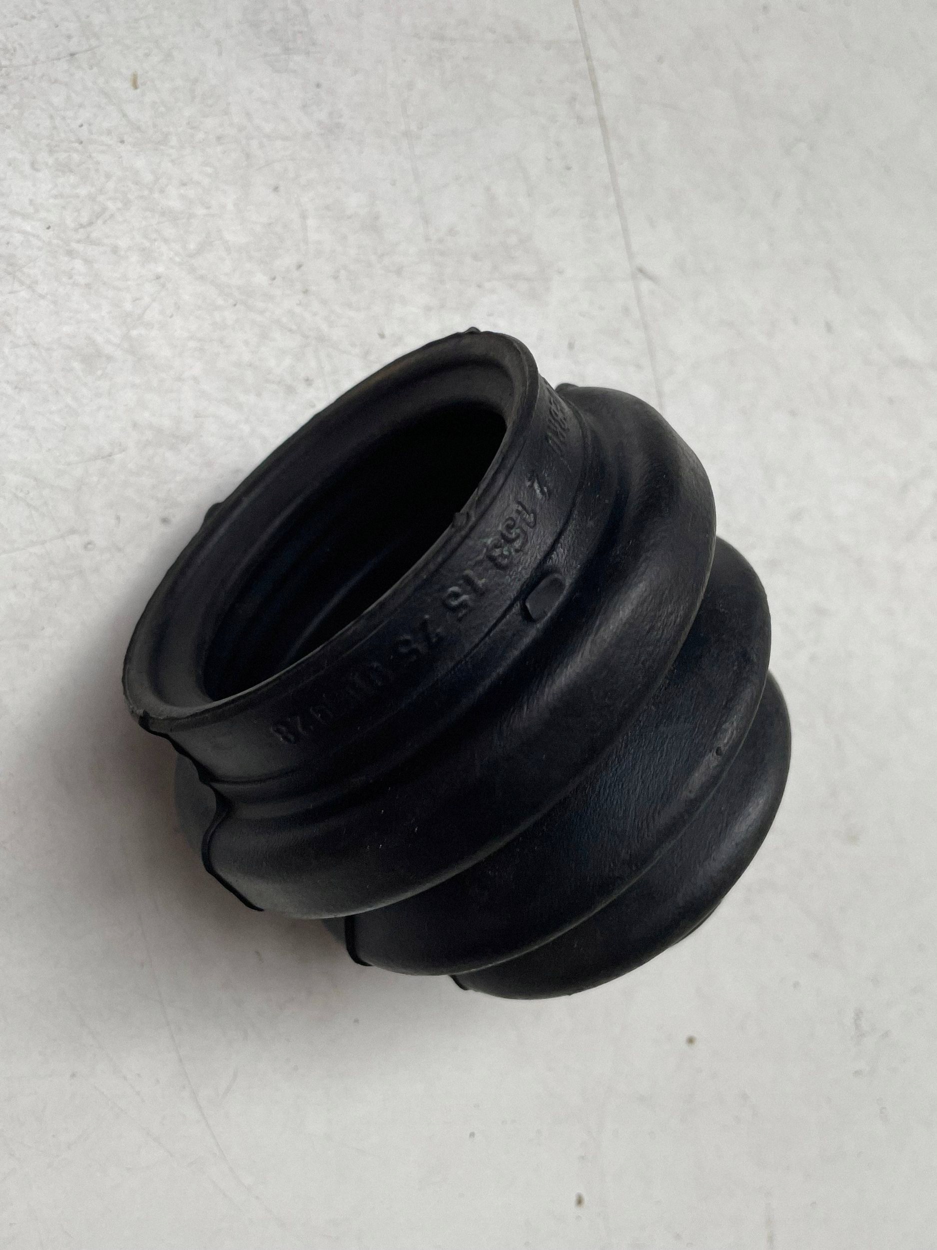 Blende Abdeckung PRZEGLUBU PORSCHE 911 964 928332293