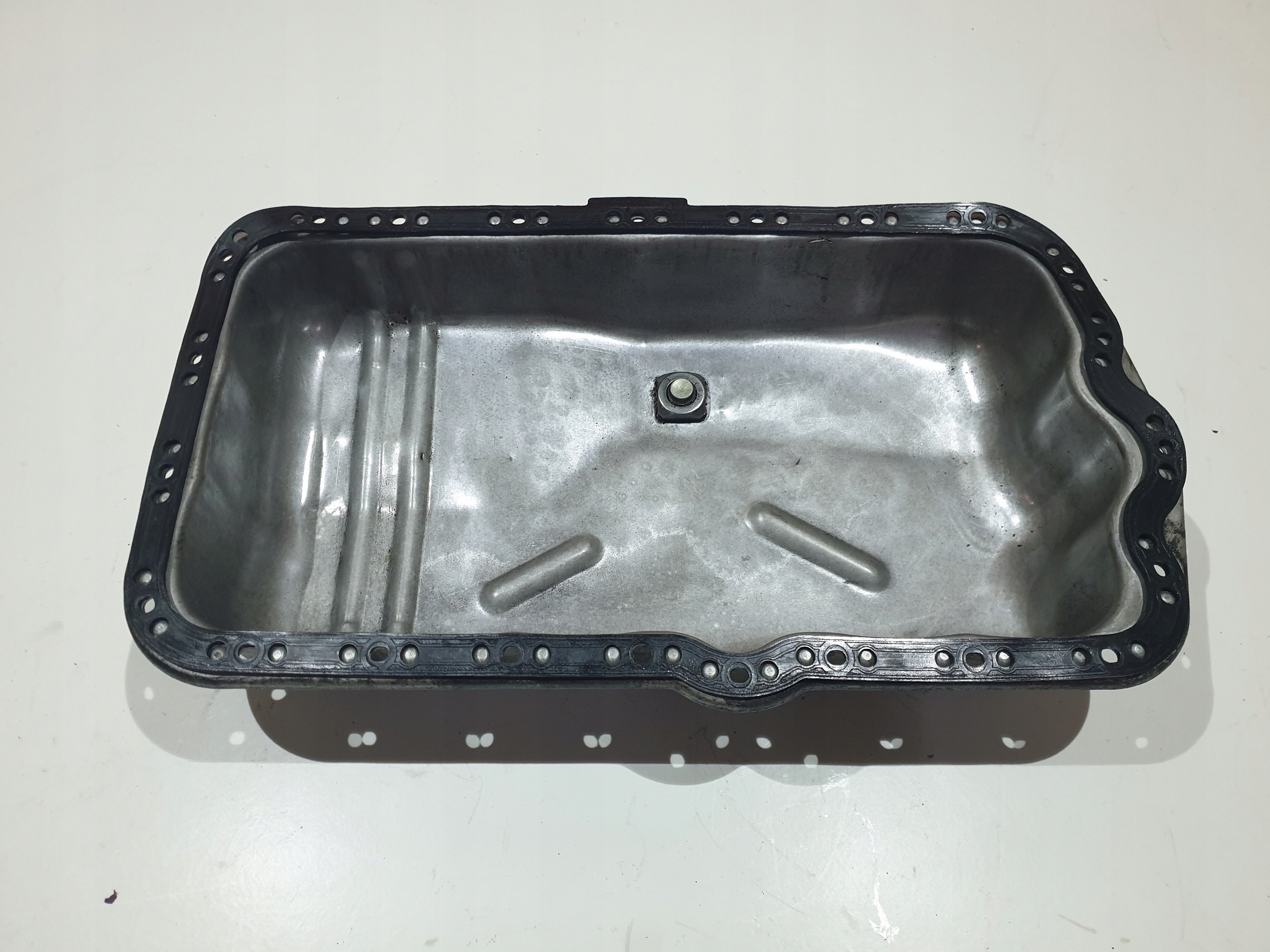 MISKA OLEJOWA TRAFIC VIVARO MASTER 2.5 DCI 06r