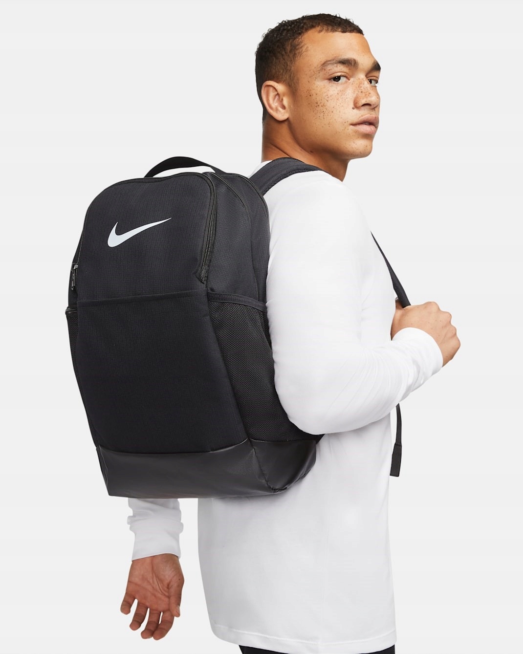 Batoh Nike do školy sportovní do posilovny bazén výlet Pevný 24L