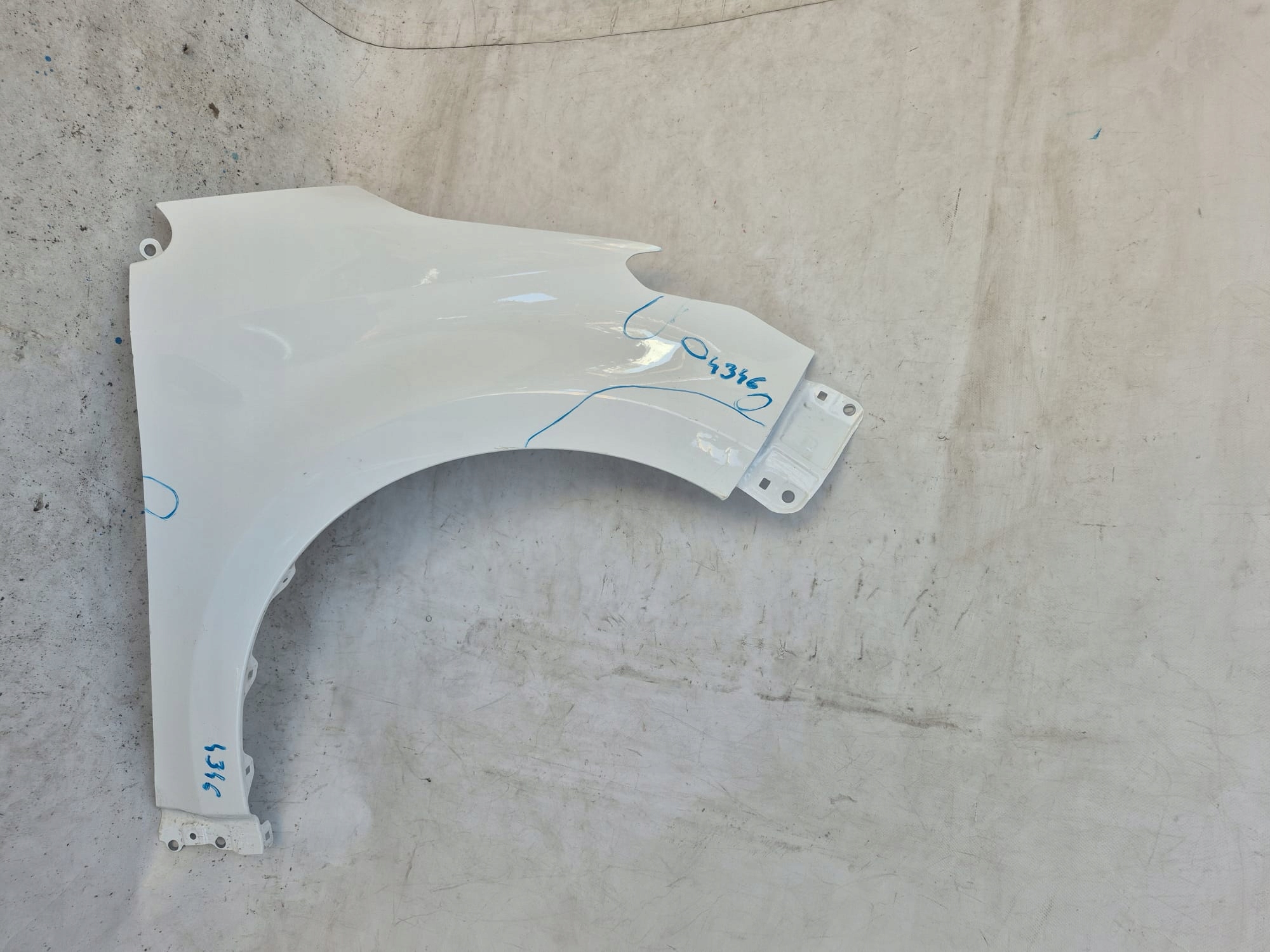 TOYOTA YARIS IV 4 20-> fender front front right