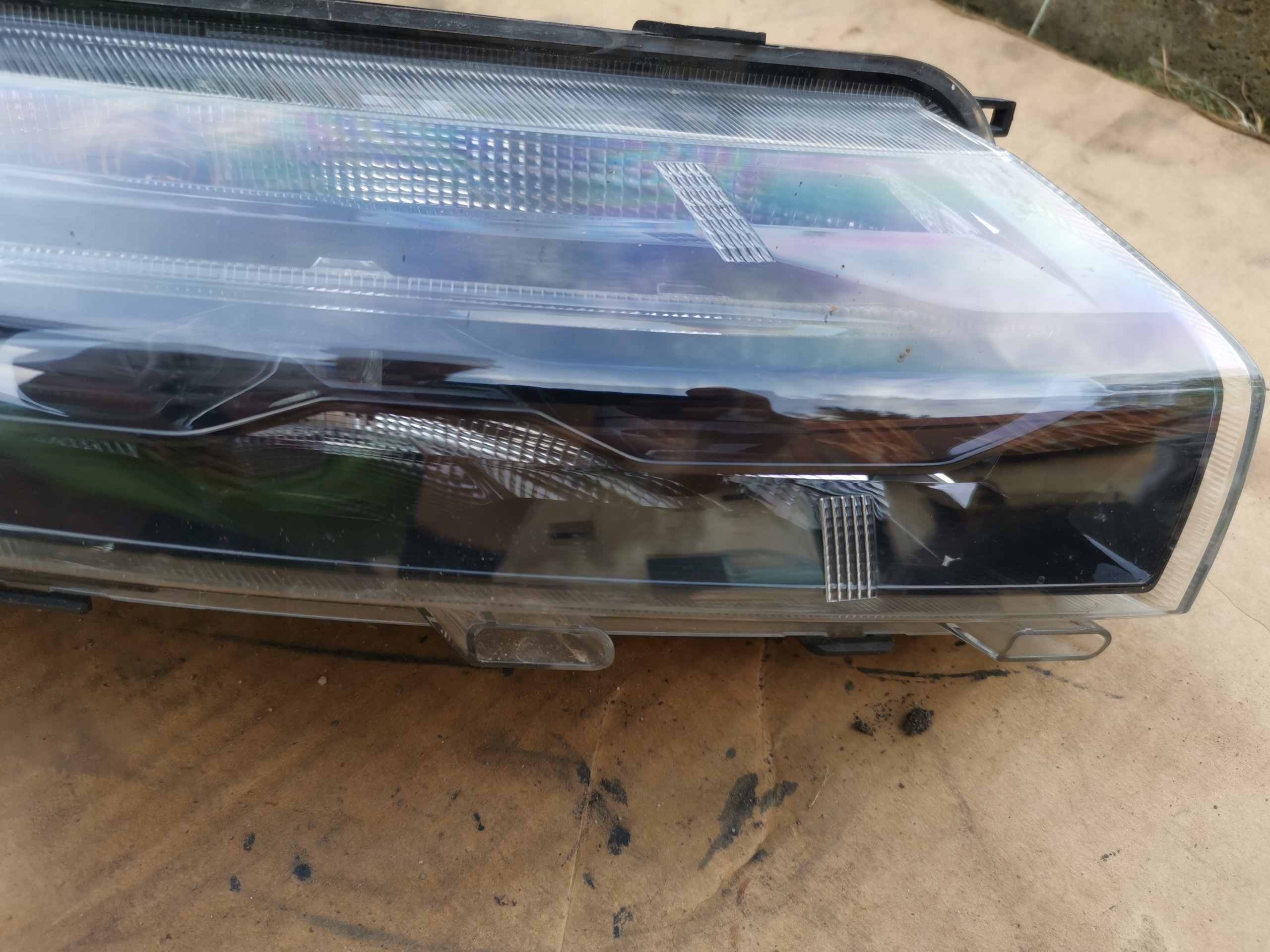 light front front right DACIA SPRING 21-23ro LED DRL 266008993R LN5001RR