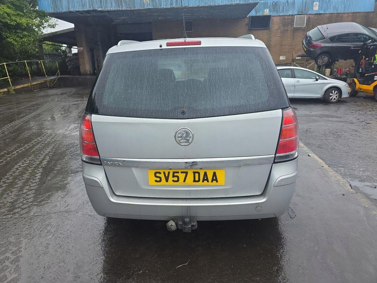 moulding bonnet Opel Zafira B 2007 13187862