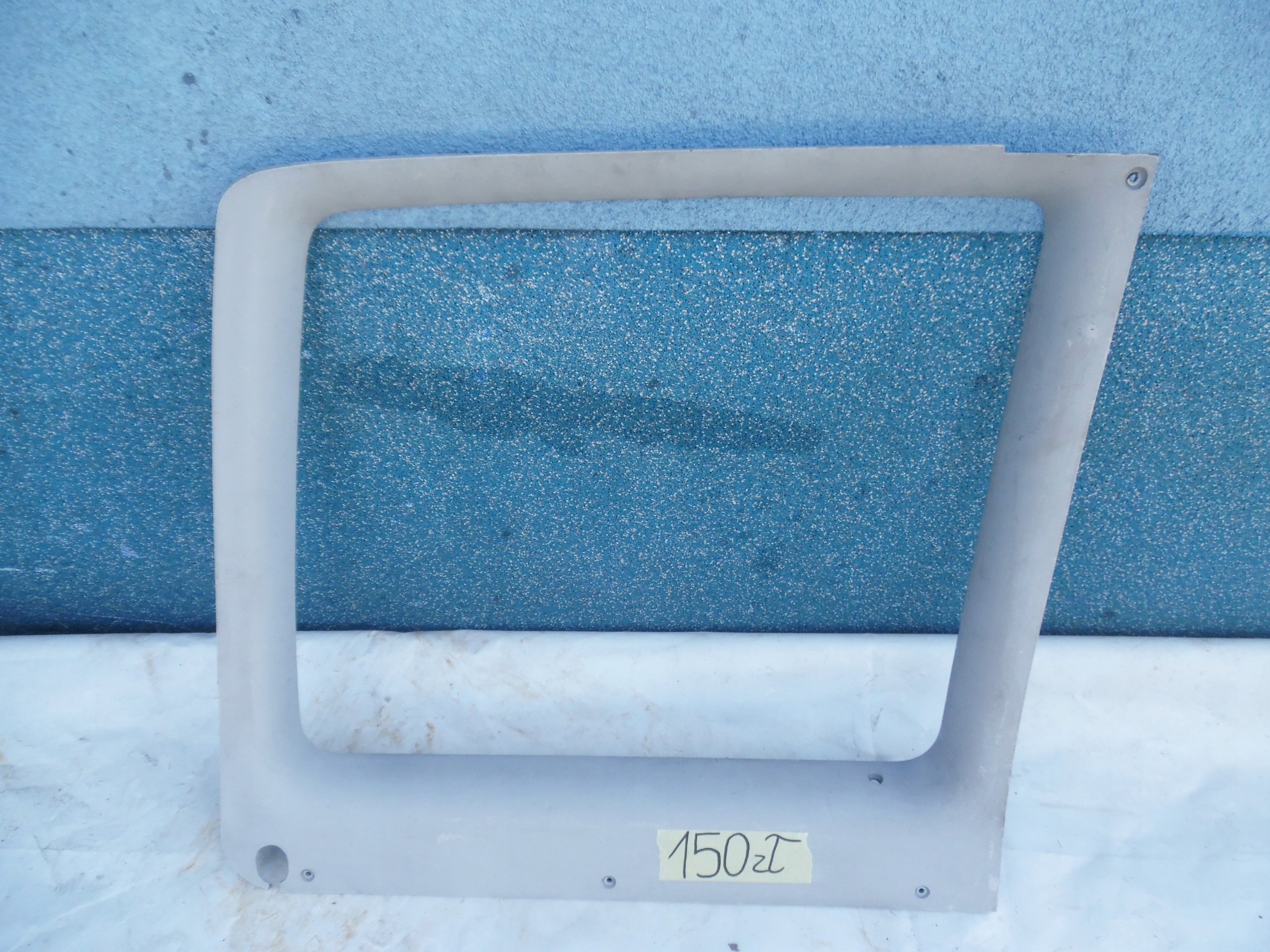 VW T4 frame side windows door rear. right 96