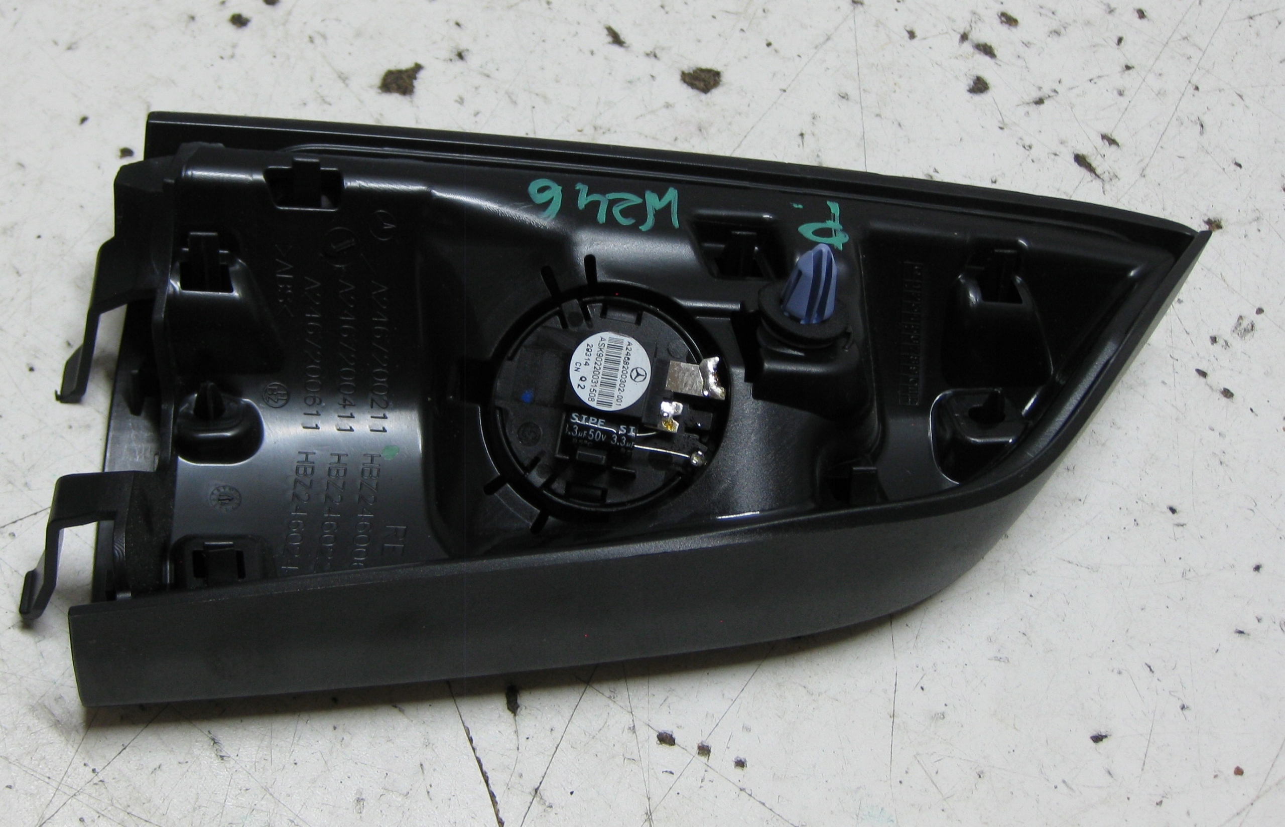 MERCEDES W246 2.2 CDI 14R speaker door left right front KPL