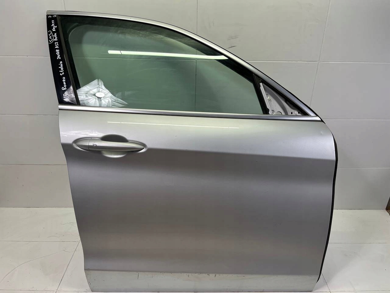 door front right side Alfa Romeo Stelvio 2017