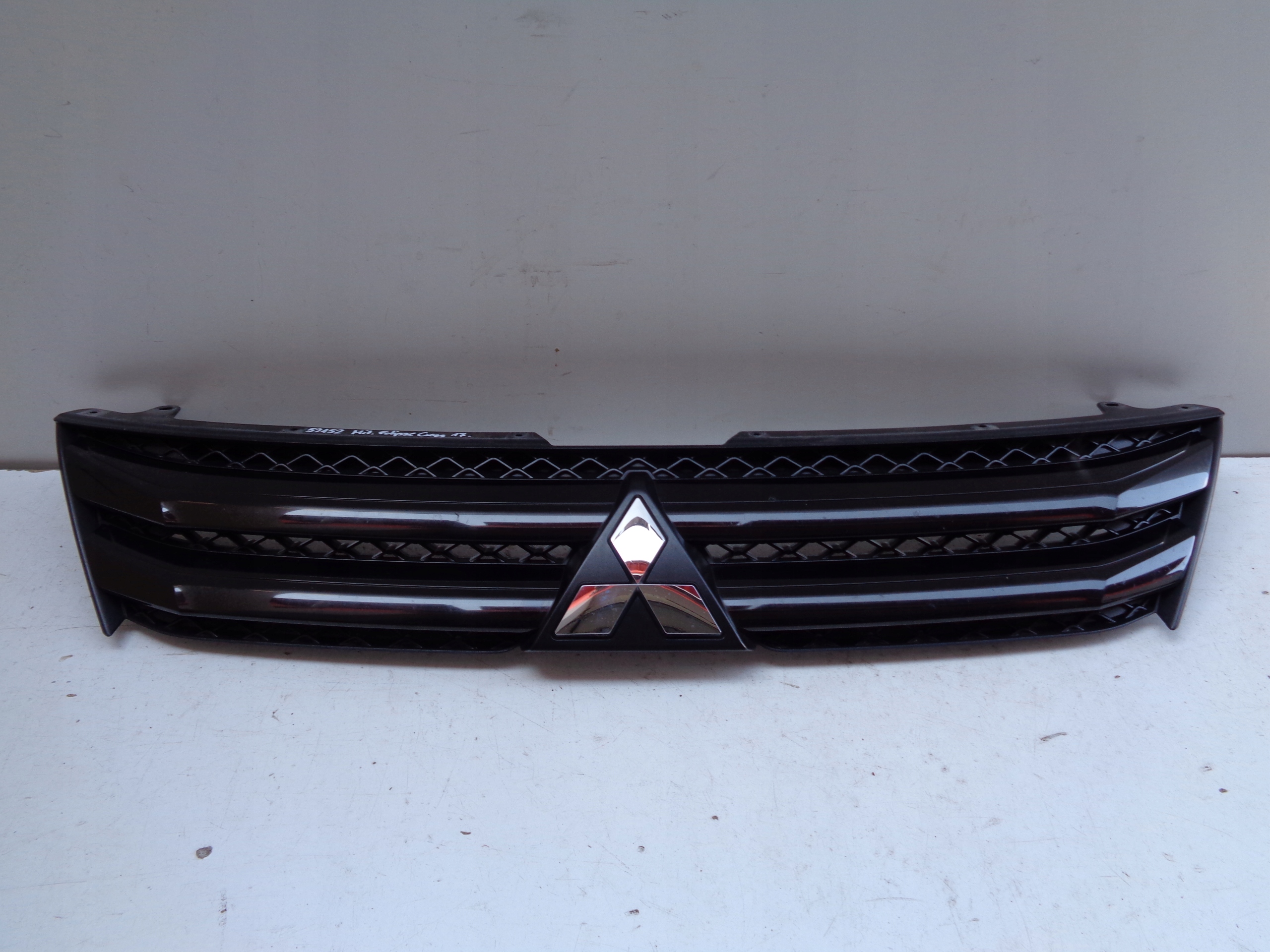 Grille MITSUBISHI ECLIPSE CROSS 17-21 NR 52152
