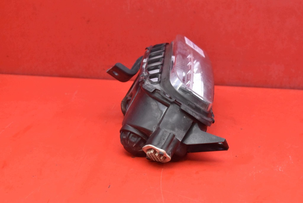 fog light right front front 97063108202 PORSCHE PANAMERA 4S 970 09-13