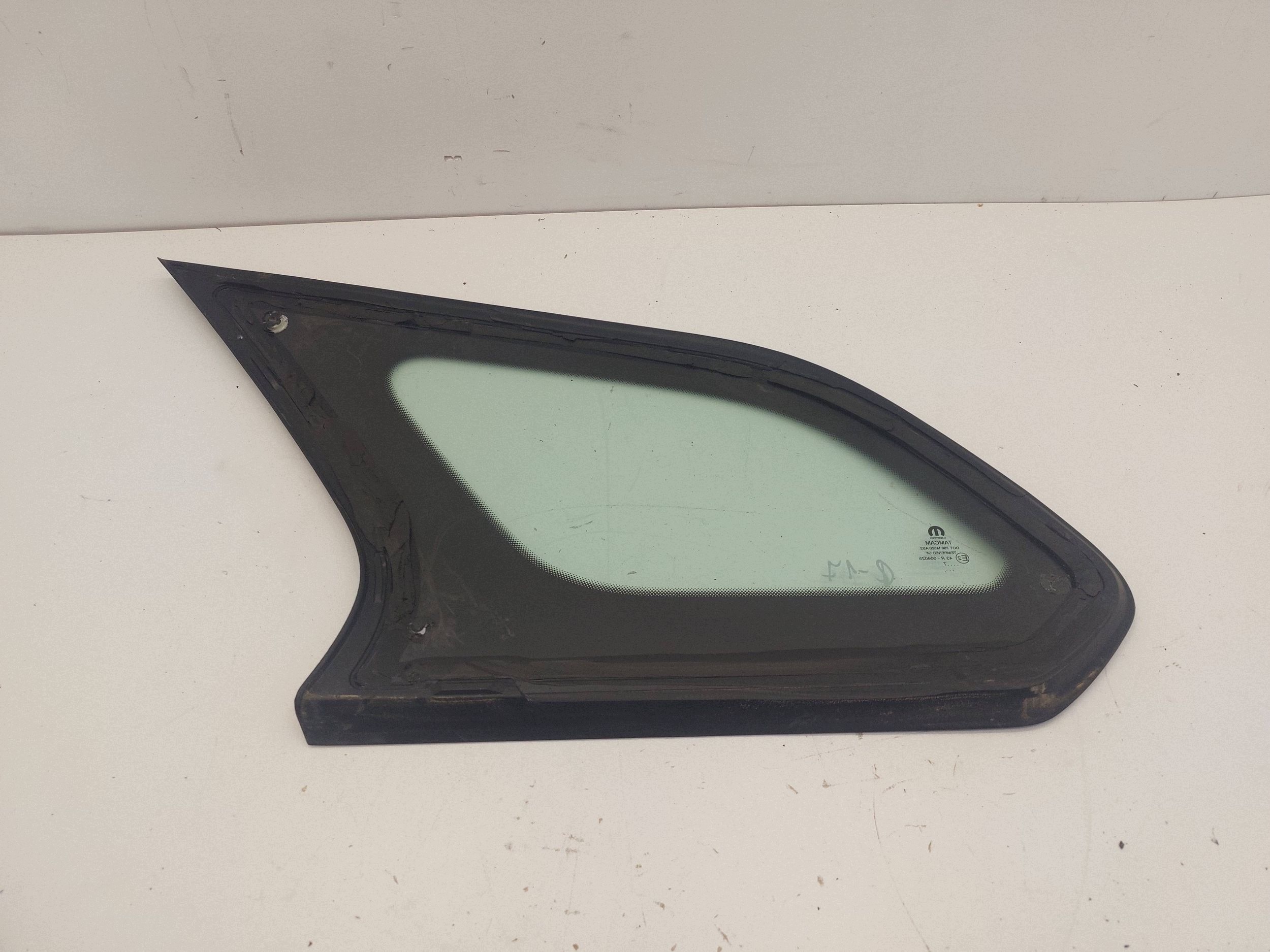 FIAT TIPO II 17r KOMBI window bodywork rear part right