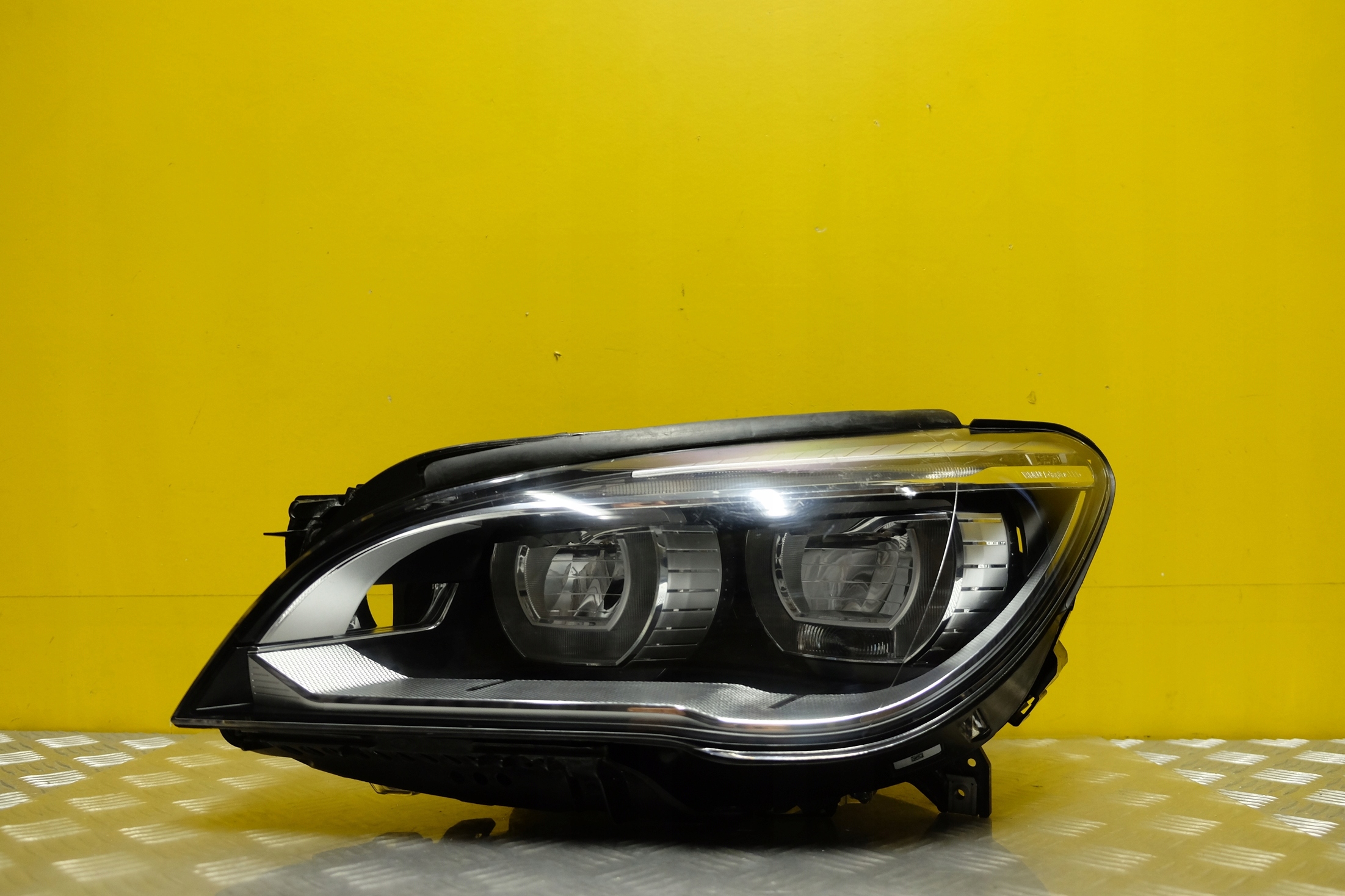 BMW 7 F01 F02 13- REFLEKTOR LAMPA ADAPTIVE LED USA