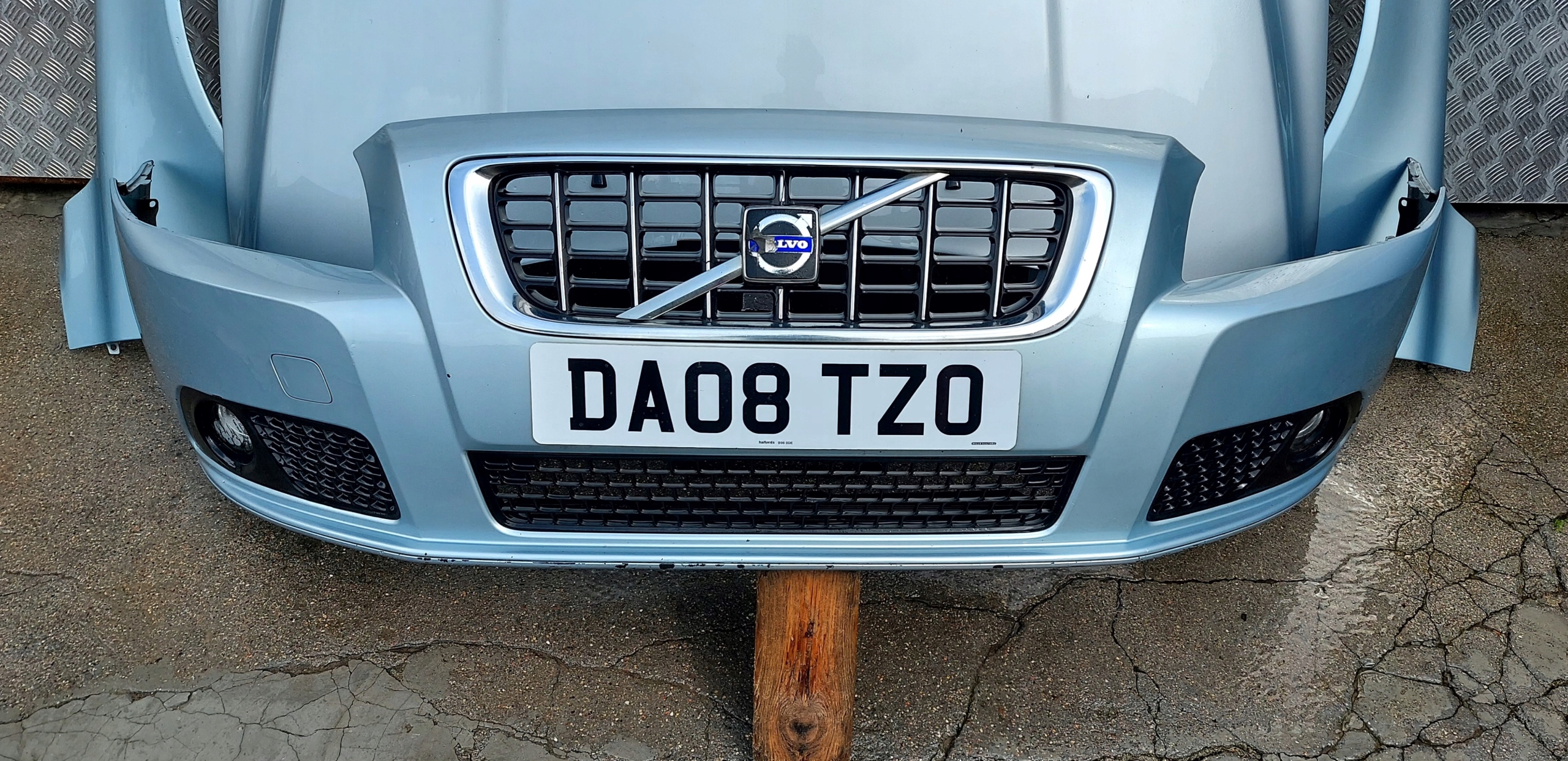 bumper front VOLVO V70 S80 07-13 LAK: 477-46