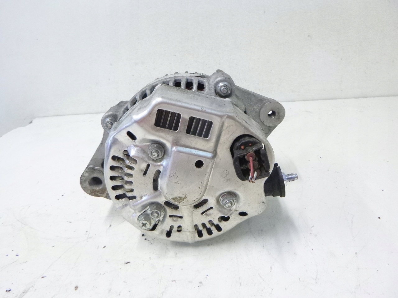 Alternator Suzuki Liana 1.6 01r.