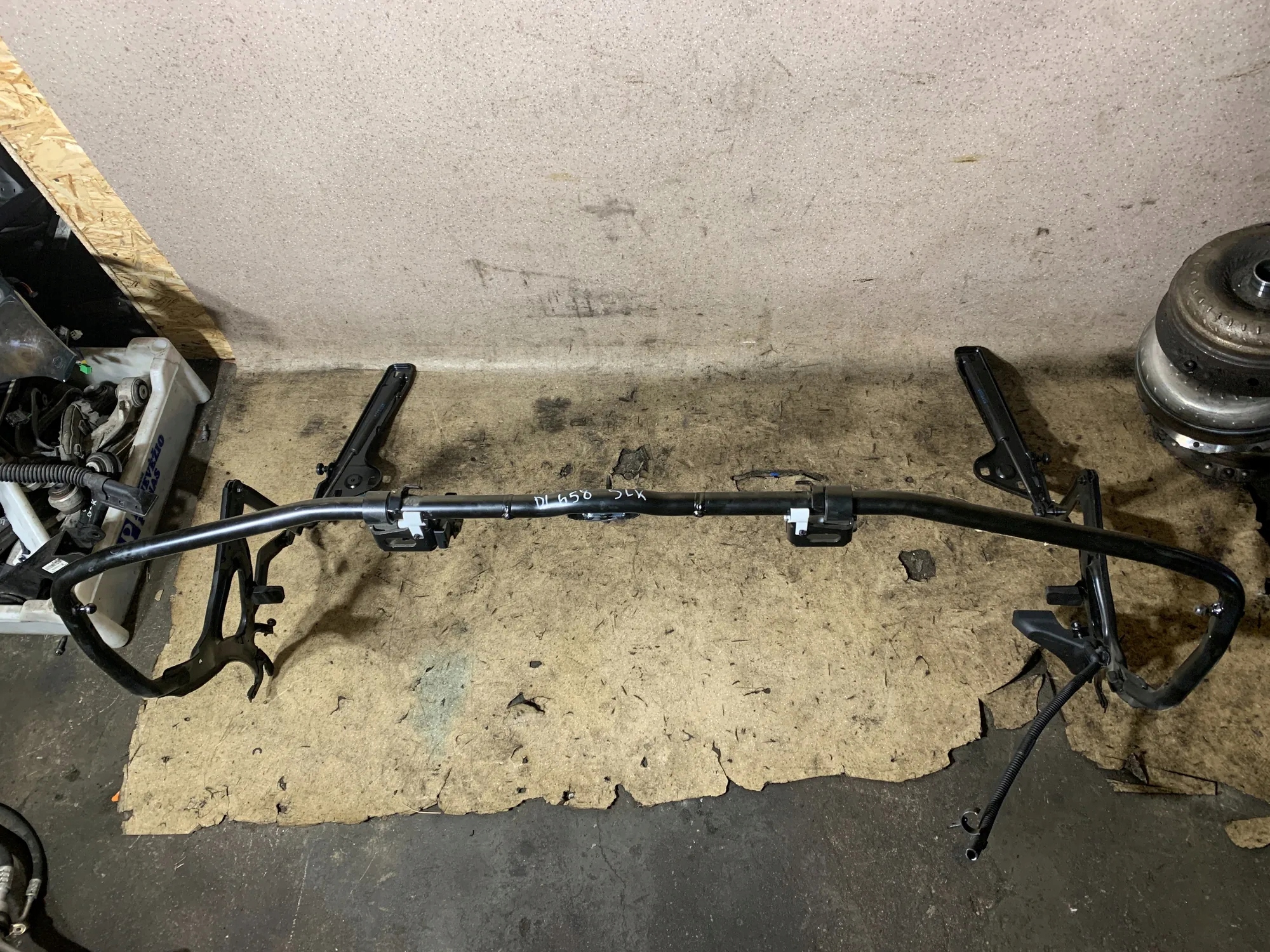 Mercedes-Benz SLK R172 stelaż dachu składanego A1727500072