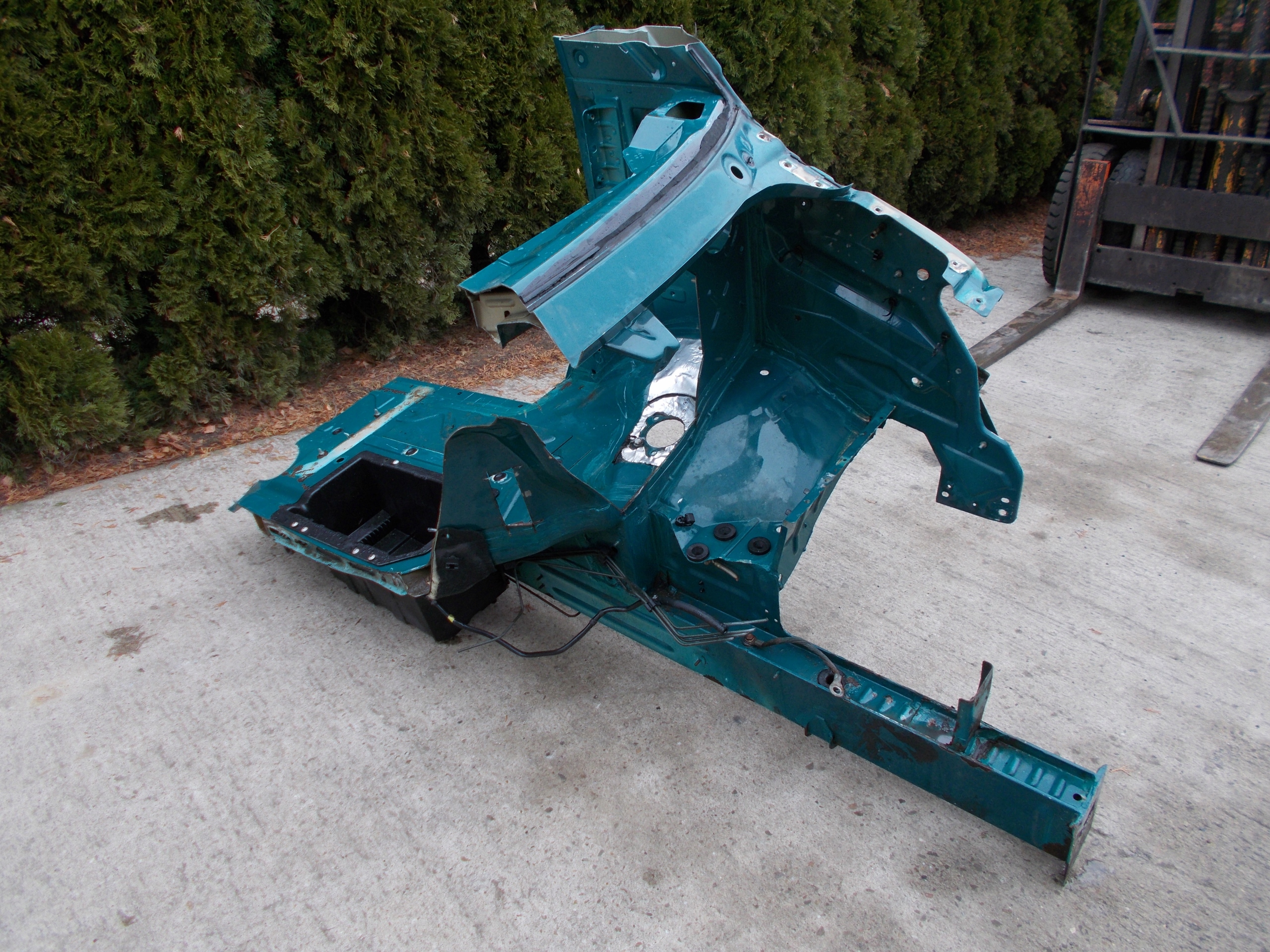 Sprinter 906 cwiartka podluznica fartuch st lewa Car type Cargo vans