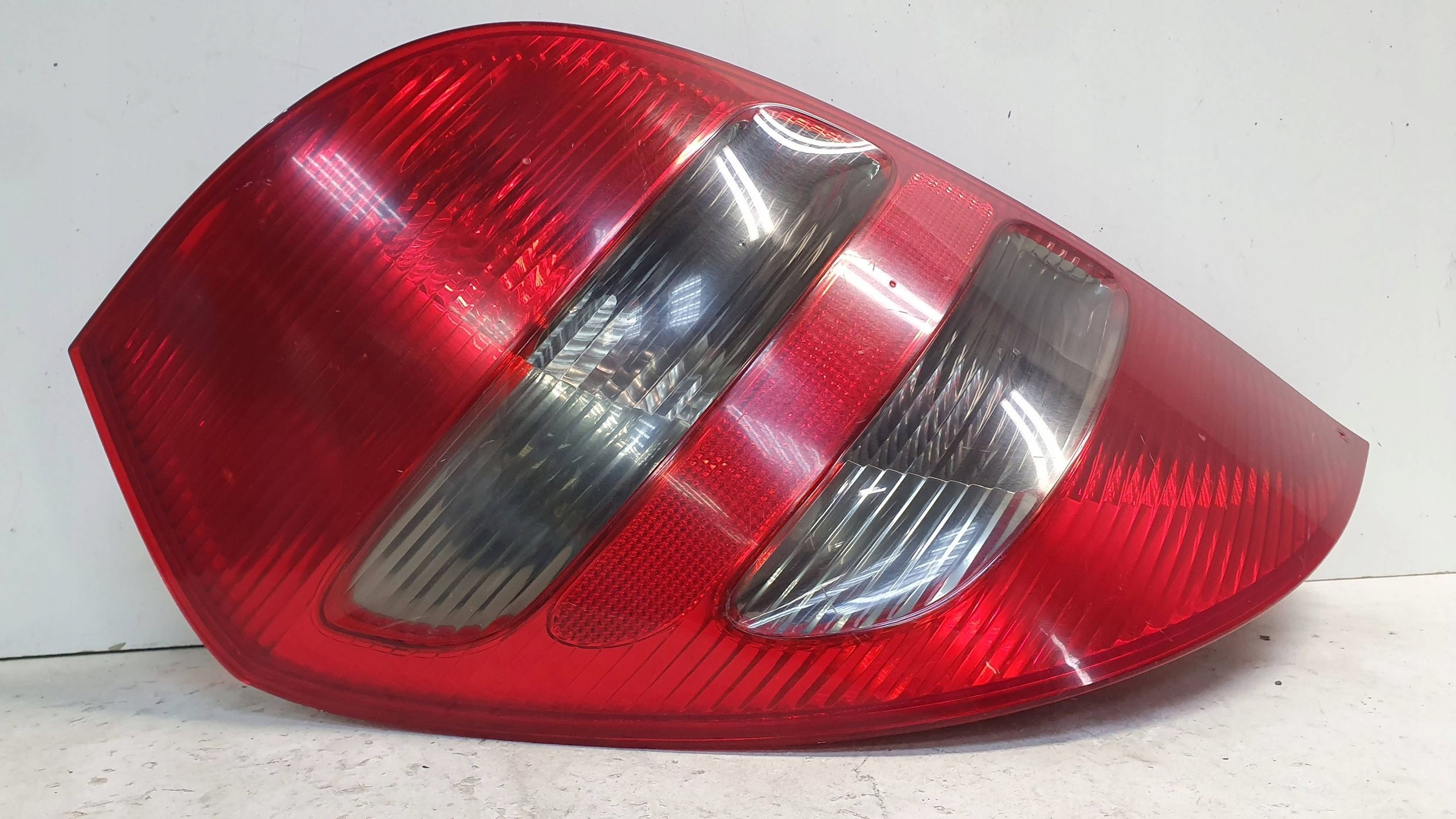 light rear part left A1698200964 MERCEDES A-KLASA W169 04
