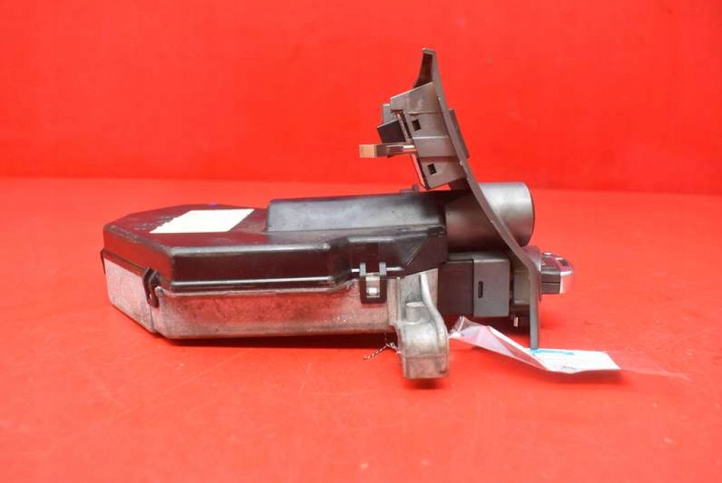 ignition key button 6922329 BMW E65 3.5 V8 272 KM 01-05