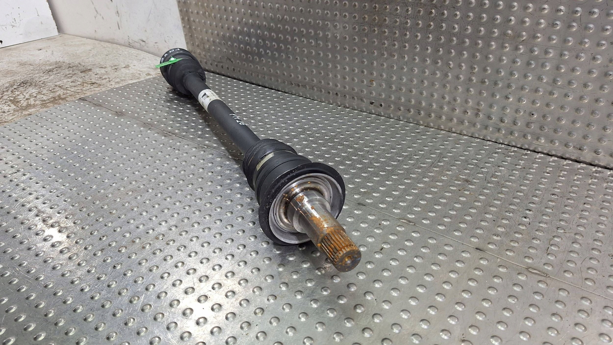 semi-axis right rear part A2133502411 MERCEDES GLC X253 2.2D