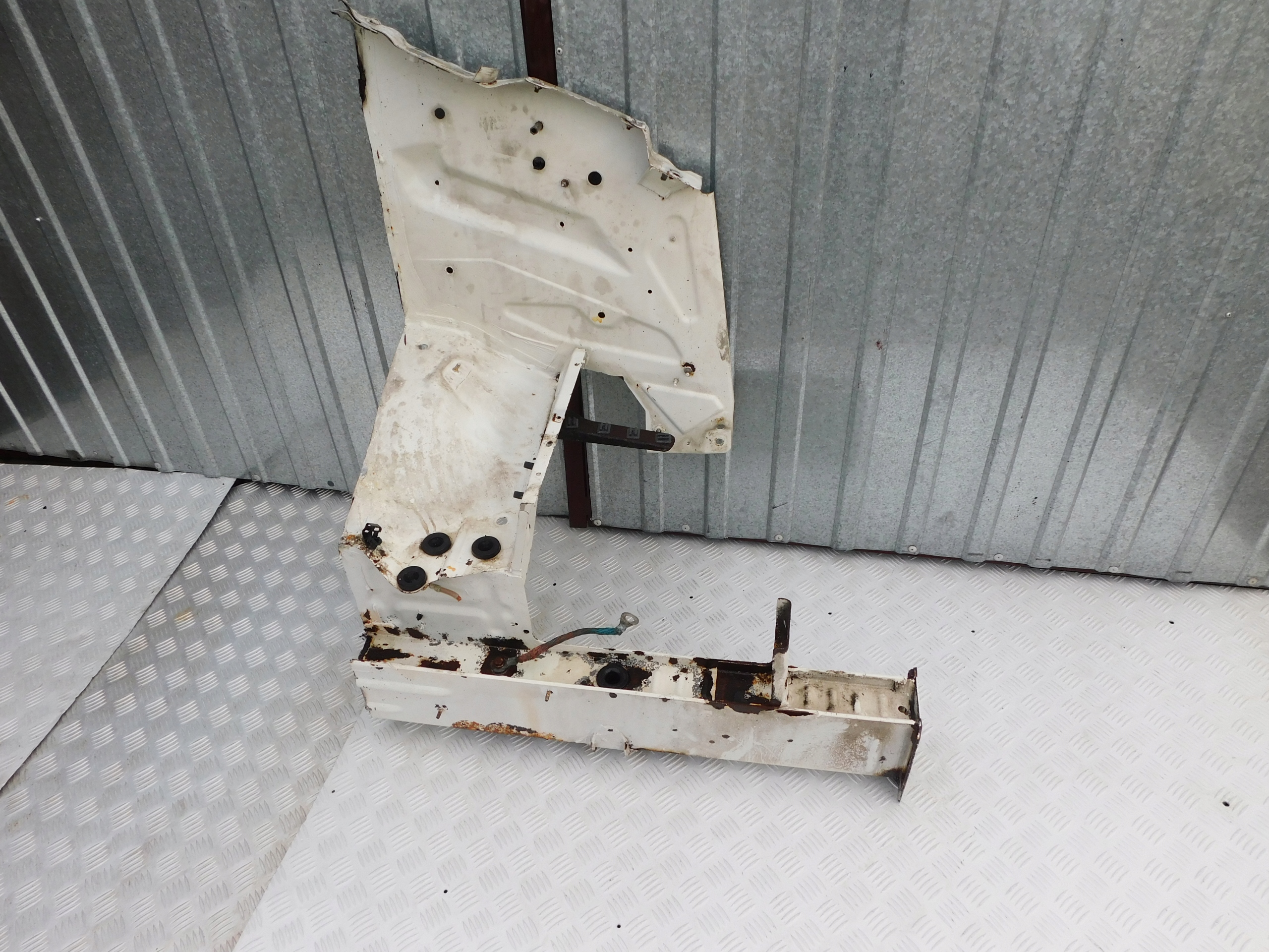 VW CRAFTER quarter fartuch quarter left OEM original