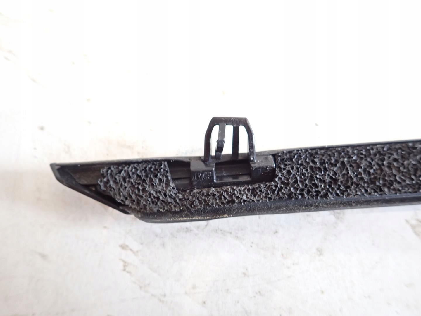 moulding dust front rear part left right MAZDA 3 BP 2019- HB
