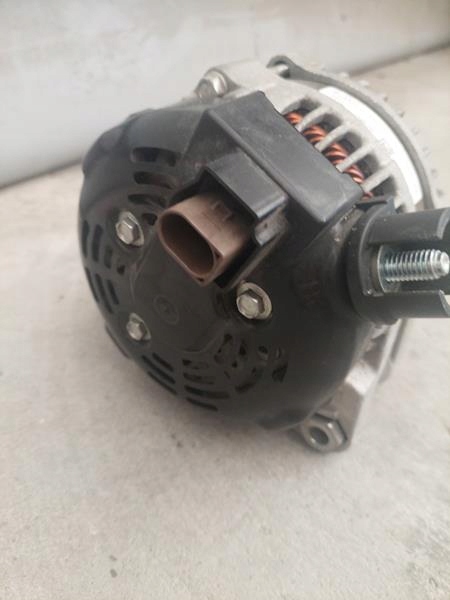 FORD FIESTA MK8 1.1B ALTERNATOR H1BT-10300-EC Producent części Ford OE