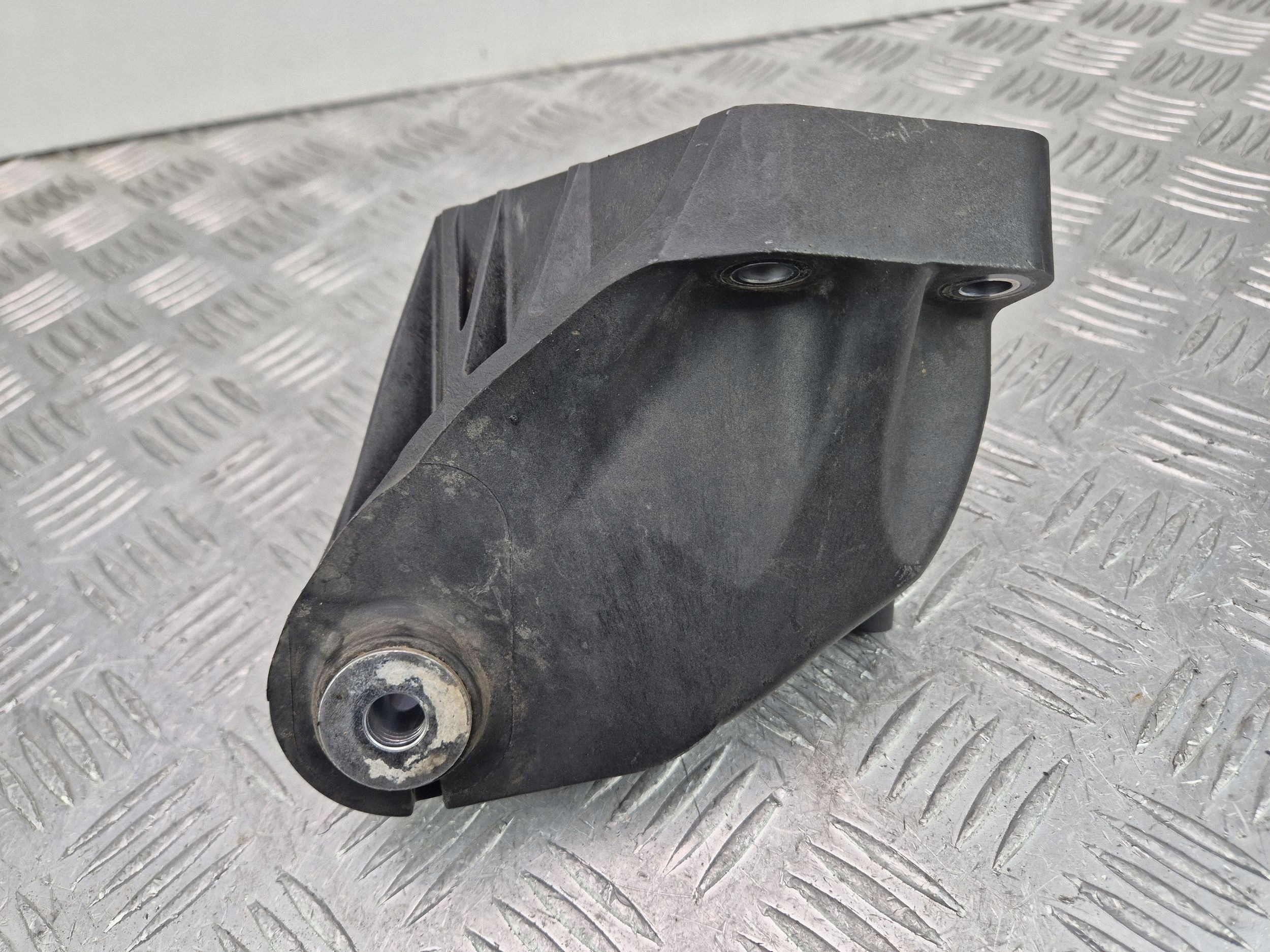engine mount Mercedes ML350 W166 A6422236104 OM642.826