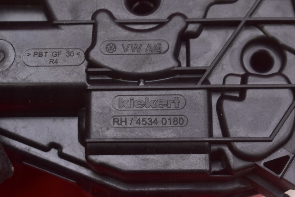 lock door right front front EU 5TB837016A SKODA OCTAVIA 3 III 17-20