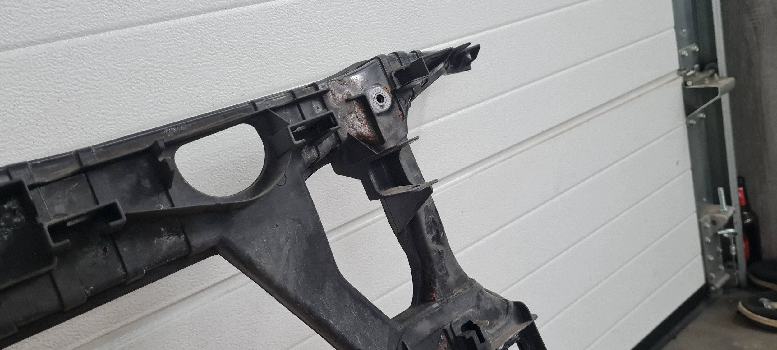 Q5 8R SQ5 LIFT support panel for radiators pillar iron ORG 8R0805594C