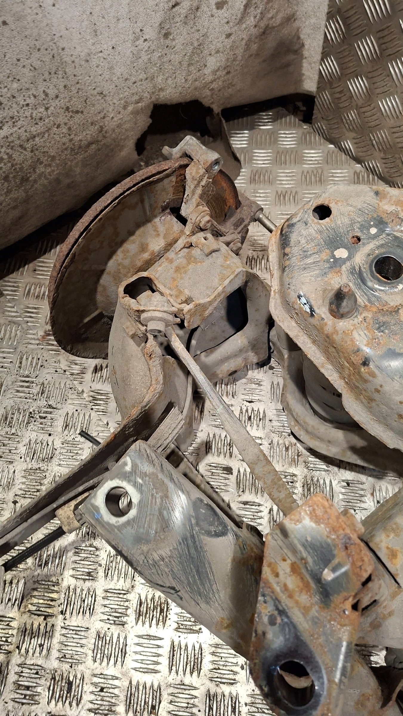 Achsträger heck VOLVO V50 und KOMBI