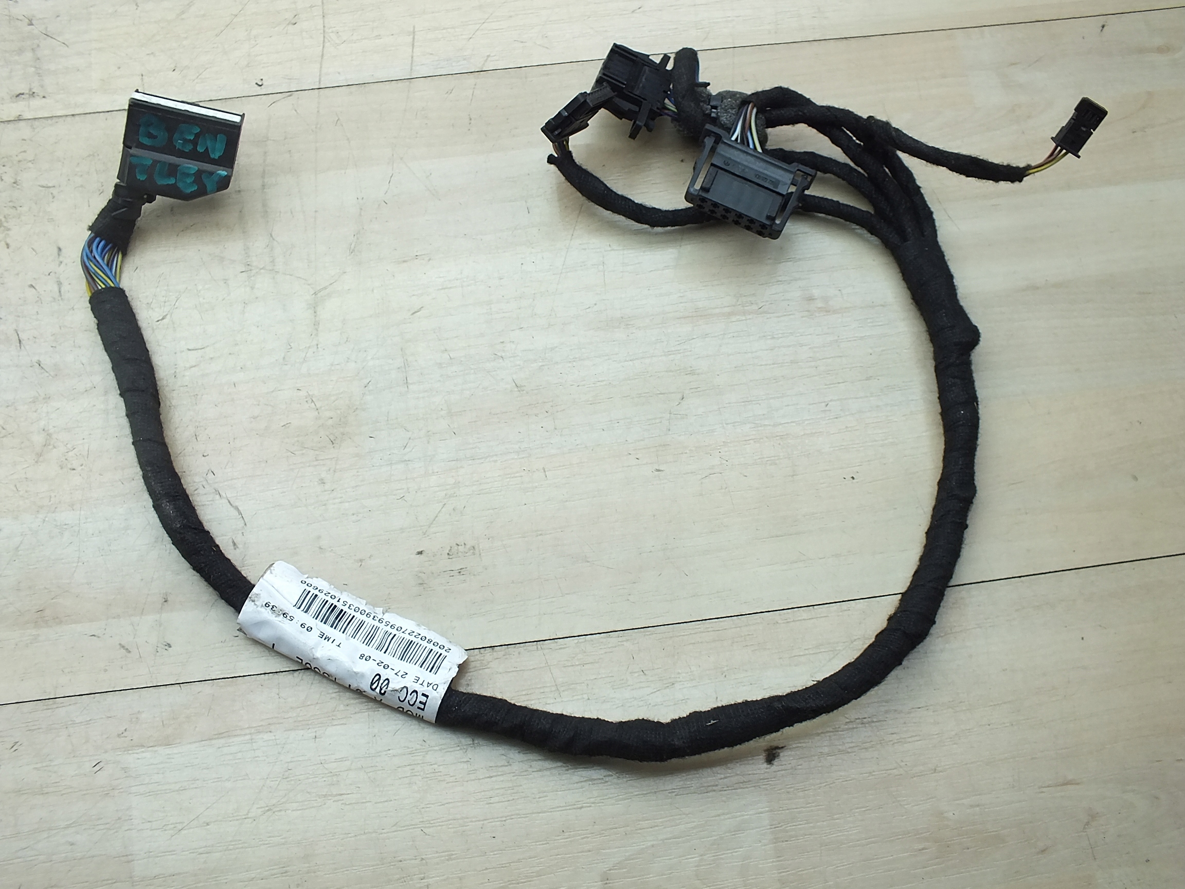 3W5971113B - BENTLEY FS ДЖГУТ ПРОВОДІВ ДЗЕРКАЛА ЗАДНЬОГО ВИДУ