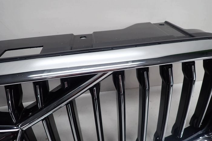 VOLVO XC60 16- front prekladgrill below kamere 31425535