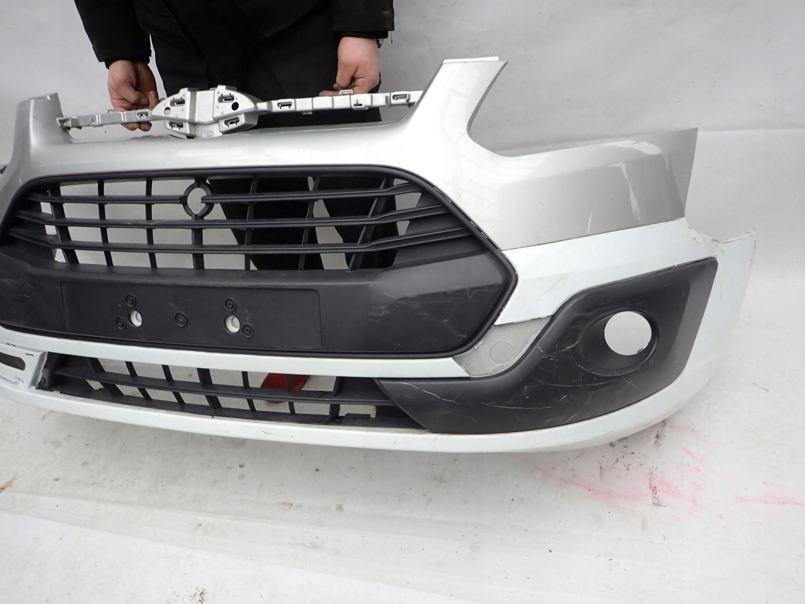 FORD TRANSIT CUSTOM 12-17 nárazník předek přední