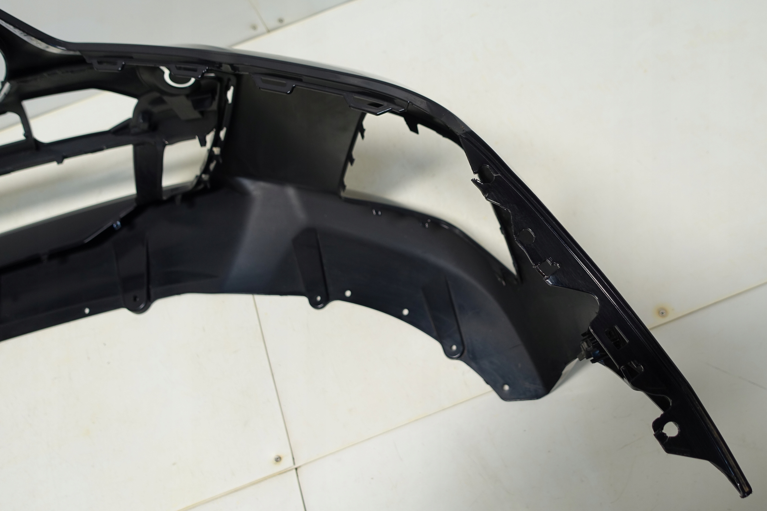 BMW 5 G60 G61 m-packet 2023- below 6 PDC 8084653 bumper front front
