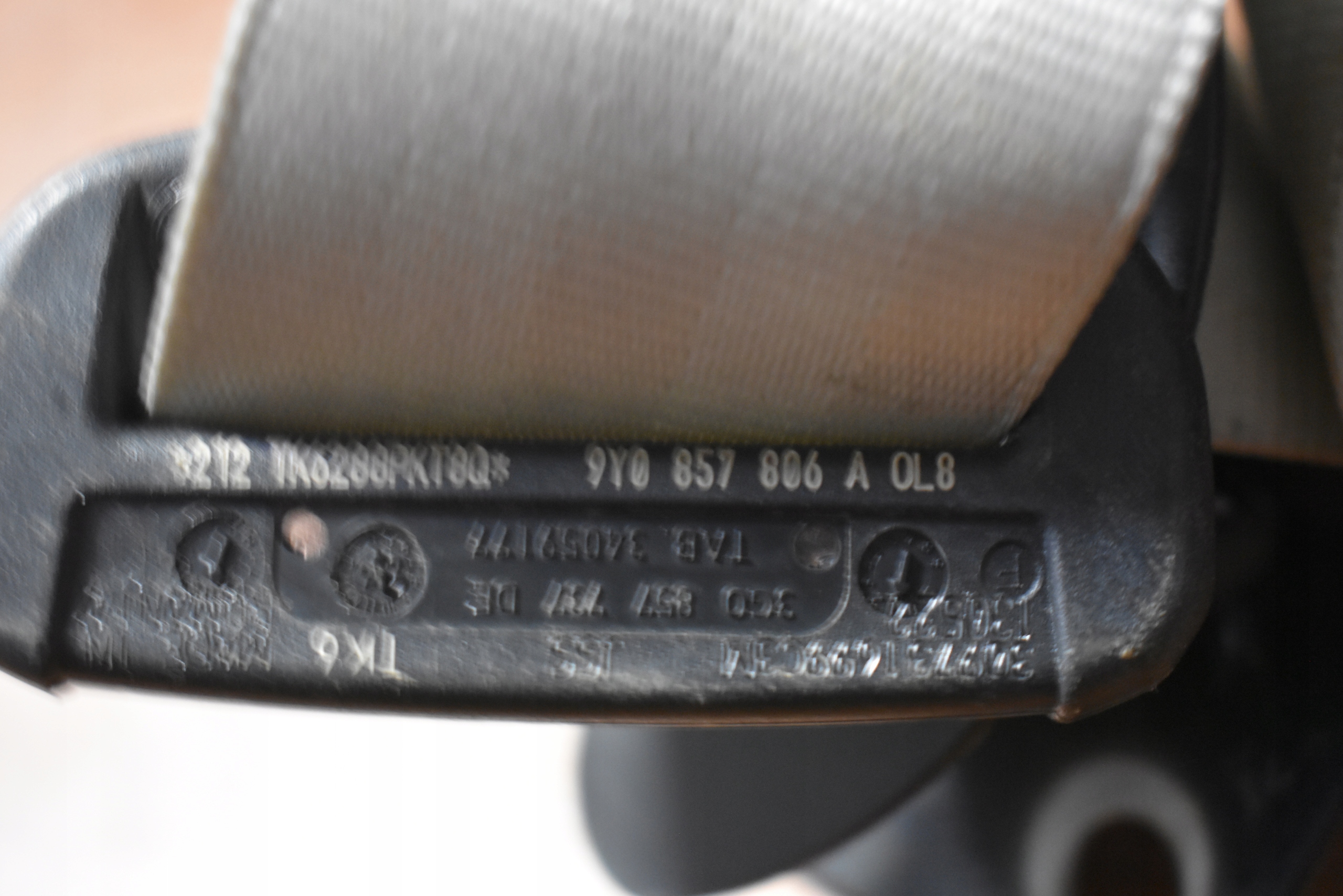 GURTEN SPANNER HINTEN RECHTS PORSCHE CAYENNE 9Y 1